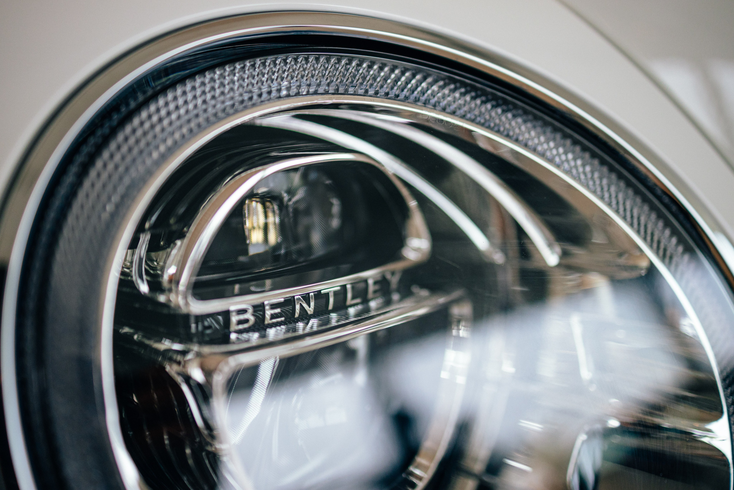 14.06.20 bentley. Руслан Плахтеев