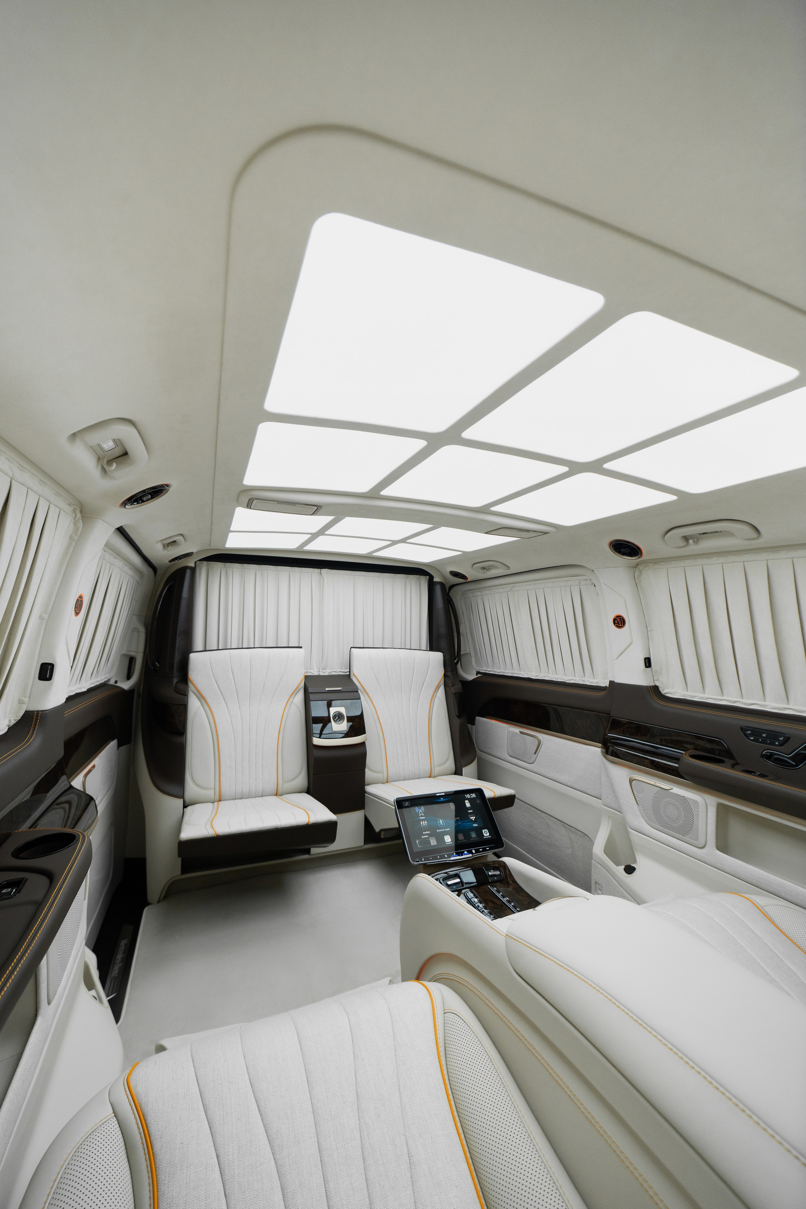 Mercedes-Benz V-Class. Автомобильный фотограф Светлана Усова