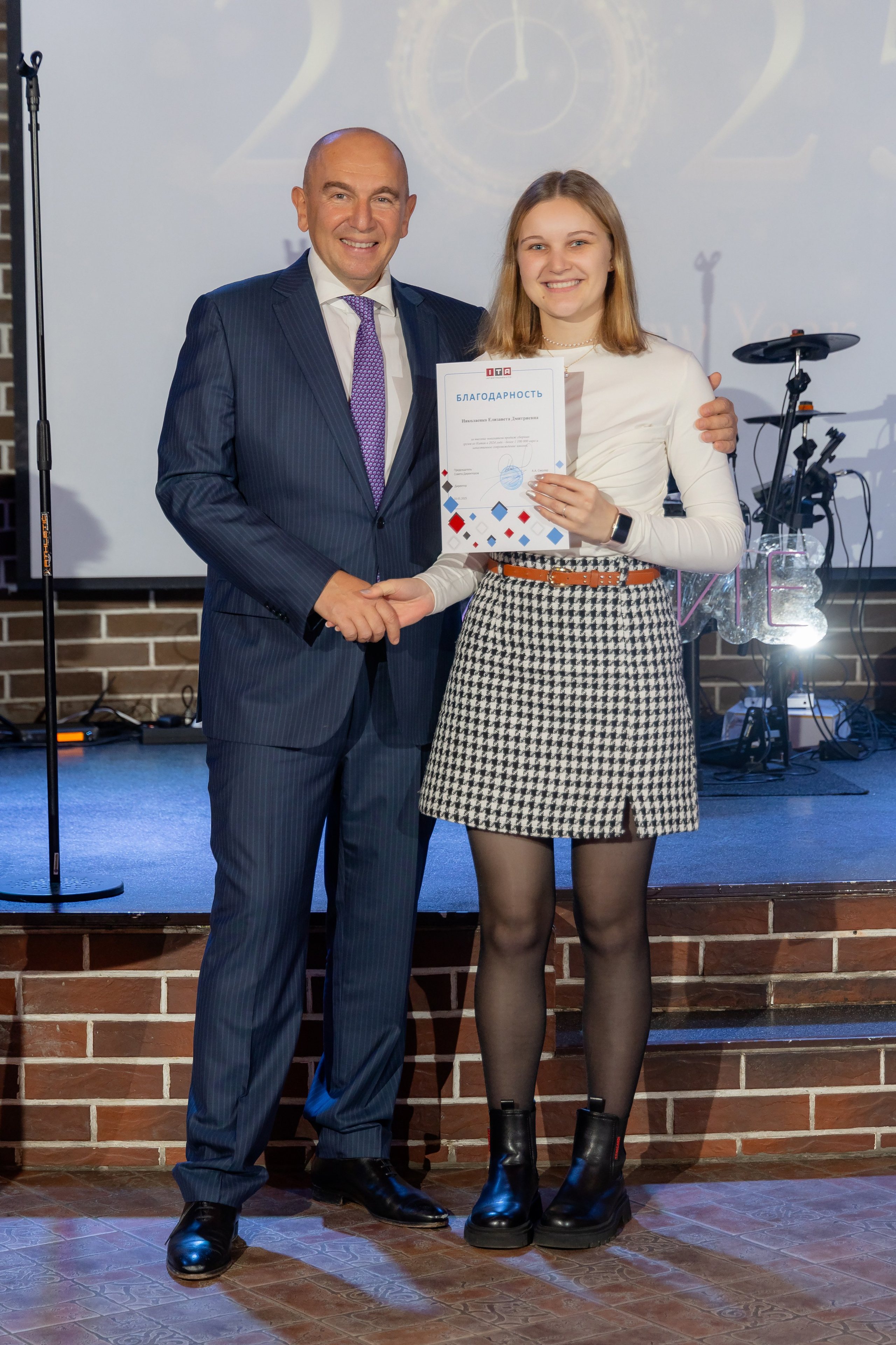 Корпоративная новогодняя съемка для логистической компании ИТА. Свадебный фотограф в Минске/Беларуси Сергей Спиридонов