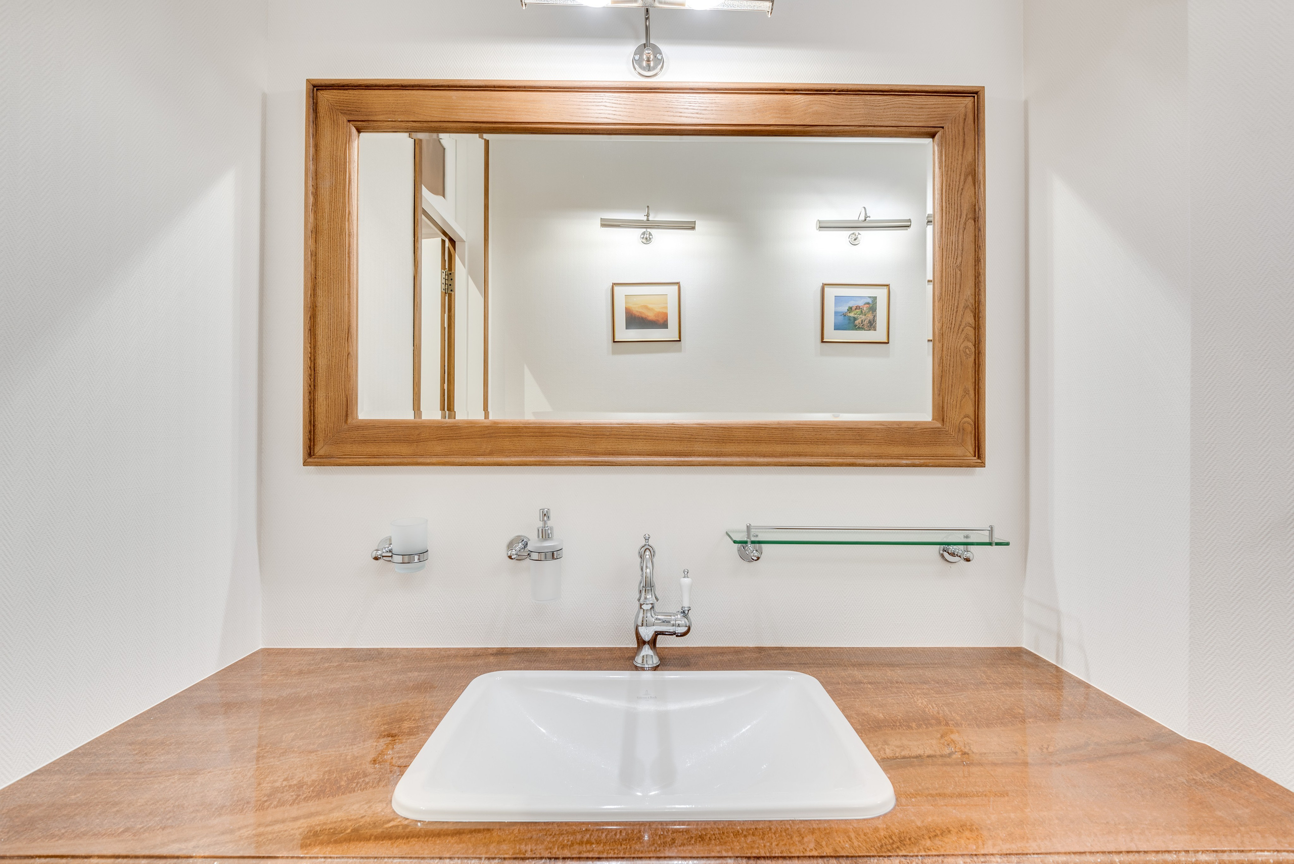 Проспект Мира. Никита Хохловский фото и видео продакшн