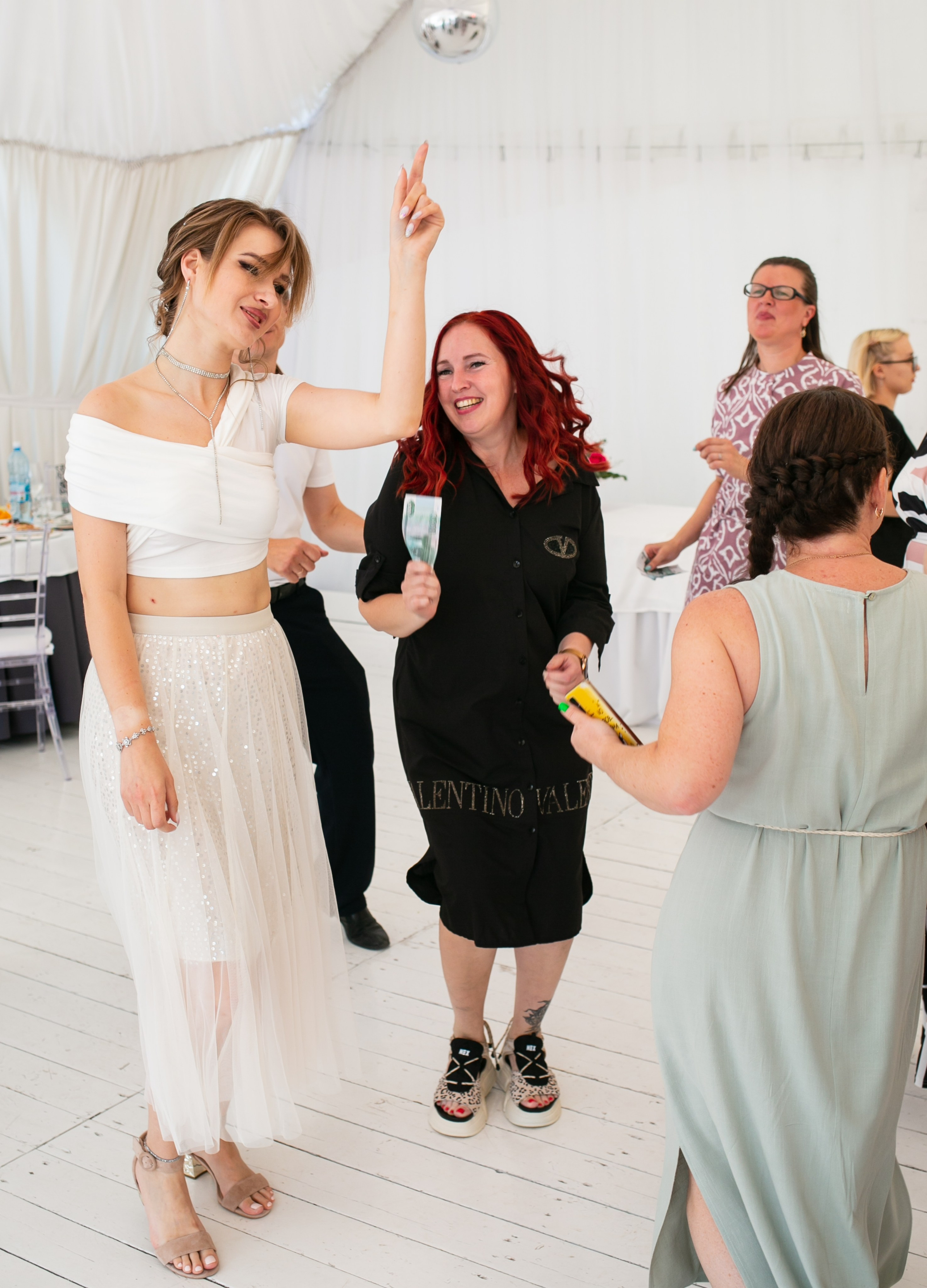 Выпускные и Утренники. Фотограф новорожденных и семейный фотограф НСО г. Бердск Марина Львова