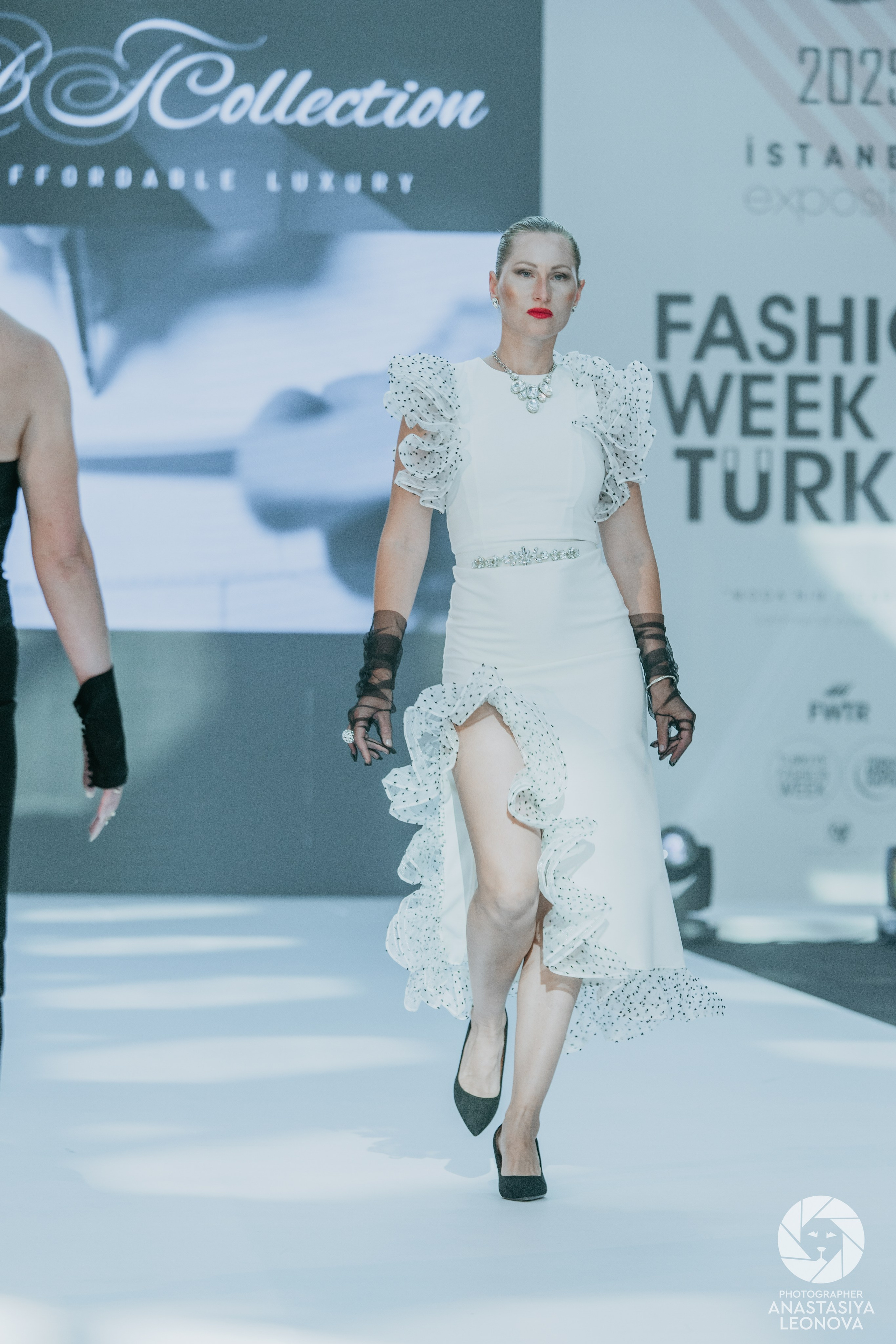Fashion Week Türkiye [spring, 2025]. Anastasia Leonowa