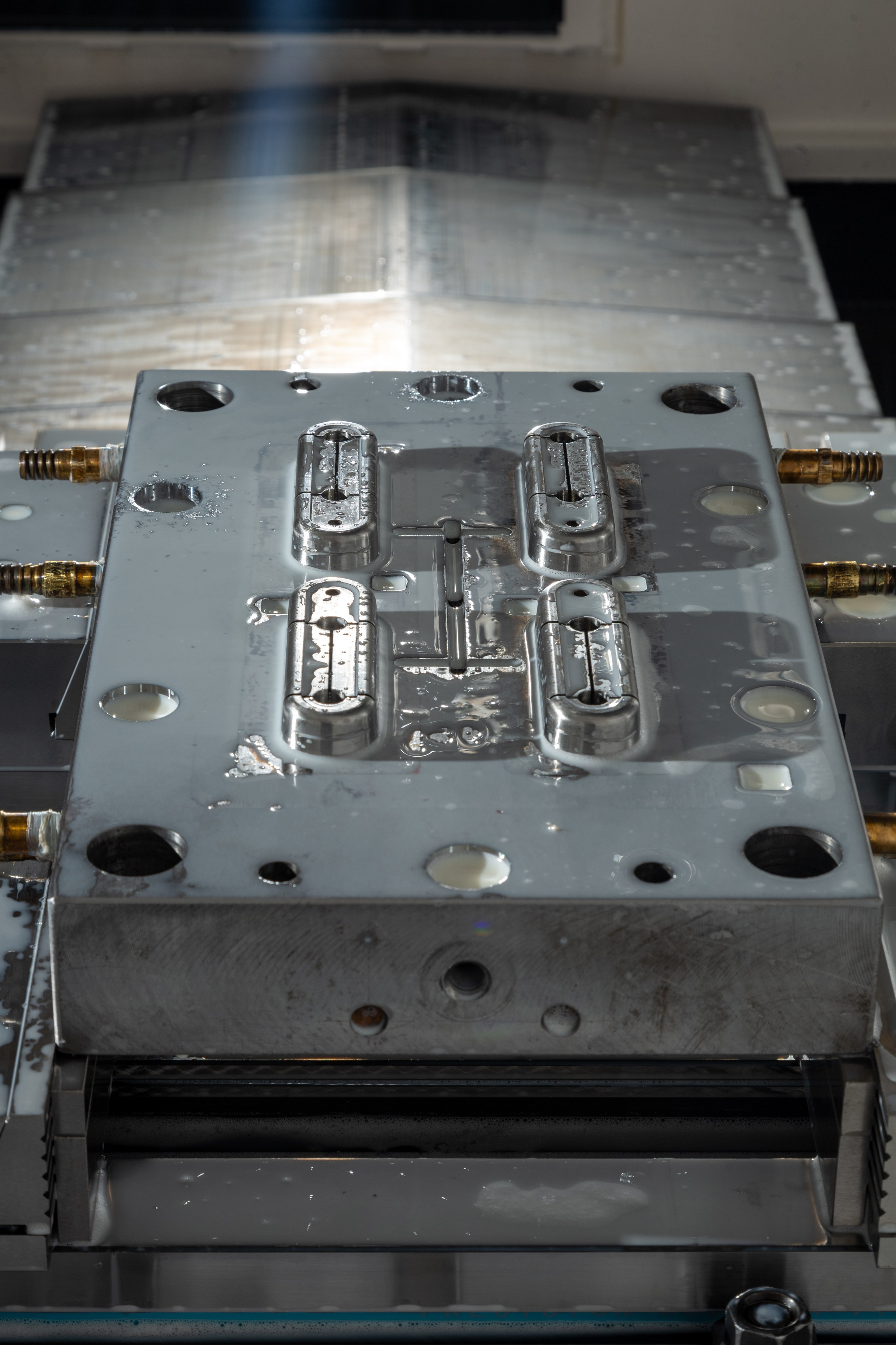 Съемка на заводе по производству прессформ. Сергей Шестов фотограф из Нижнего Новгорода