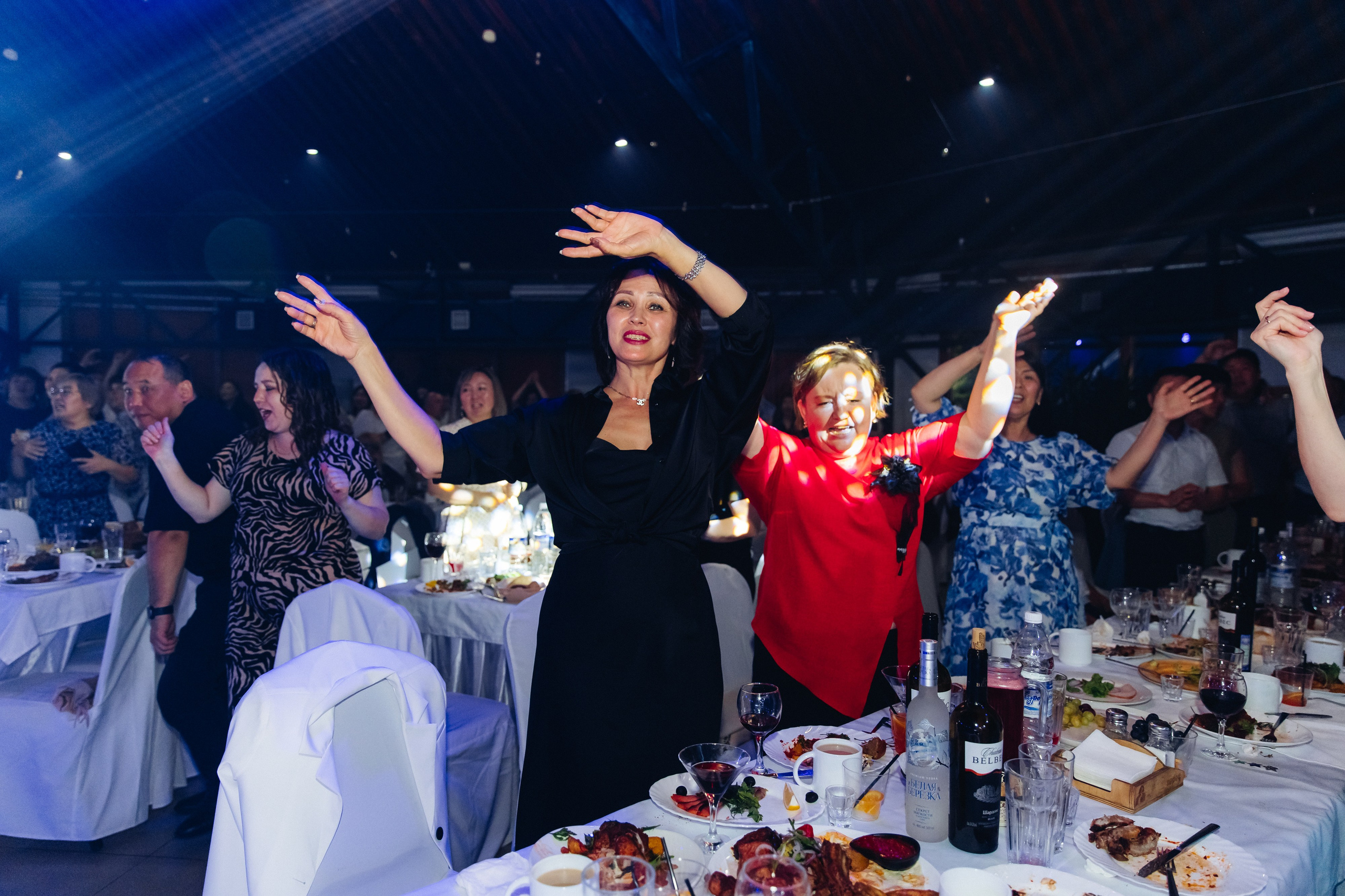 Выпускной вечер. 49 школа. Баран на корове. Свадебный и семейный фотограф в Улан-Удэ