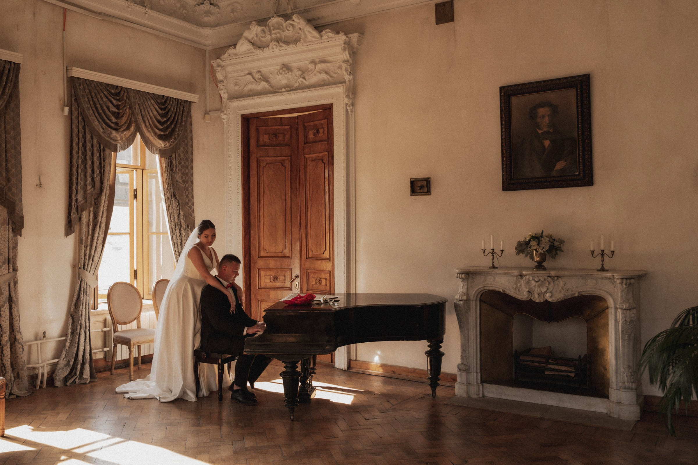 О ♡ Е — В книге нашей жизни (Библиотека-читальня им. А.С.Пушкина). Свадебный и портретный фотограф в Москве, Светлана Янковая