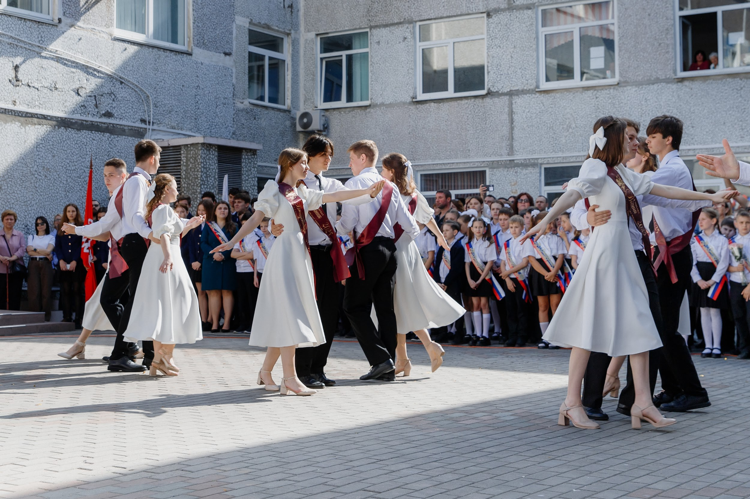 9 класс 33 школа. Выпускные альбомы Натальи Бутко: Новороссийск, Анапа, Геленджик