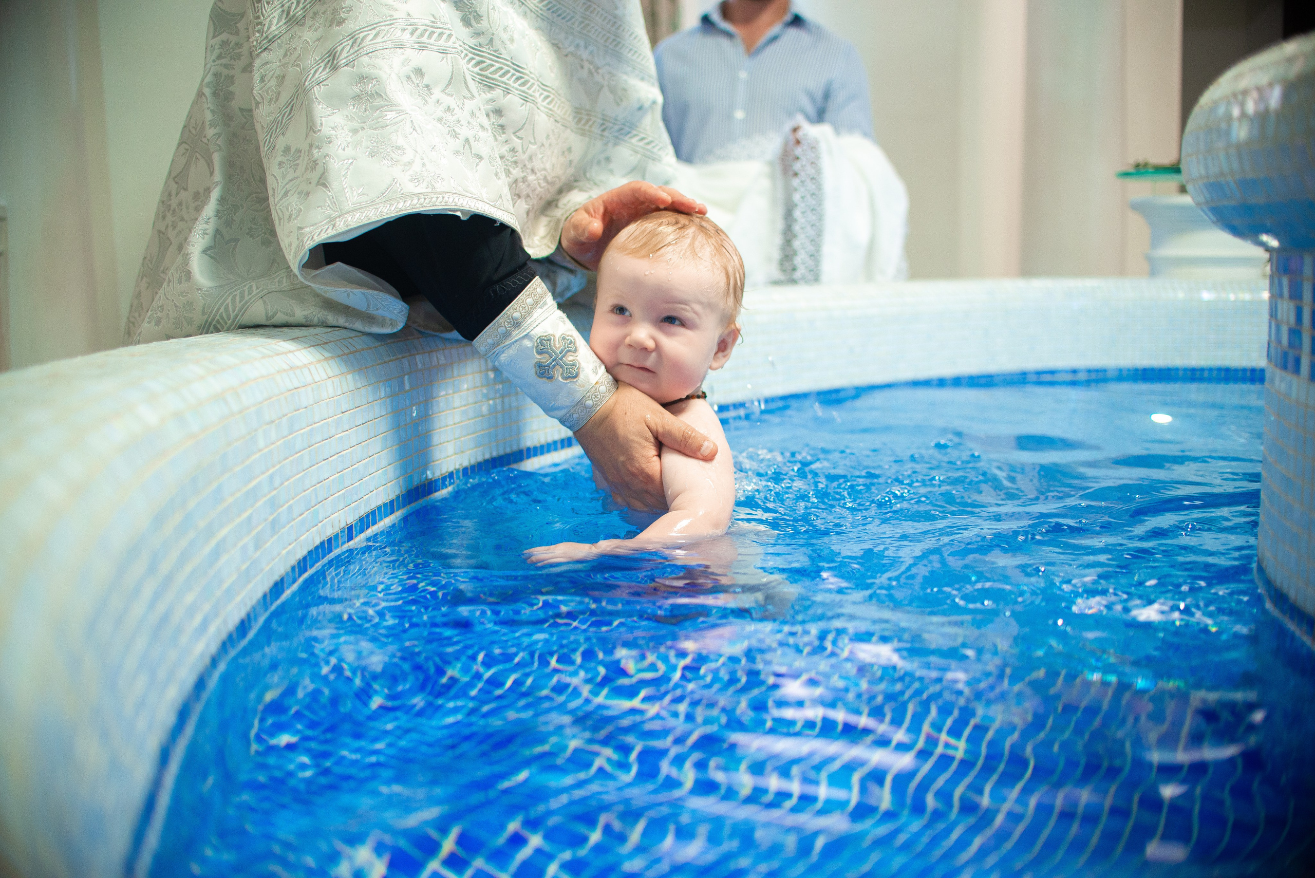 Крещение Кости в хр.Троицы. Семейный фотограф на выписку из роддома и крещение Минск Настя Гришук