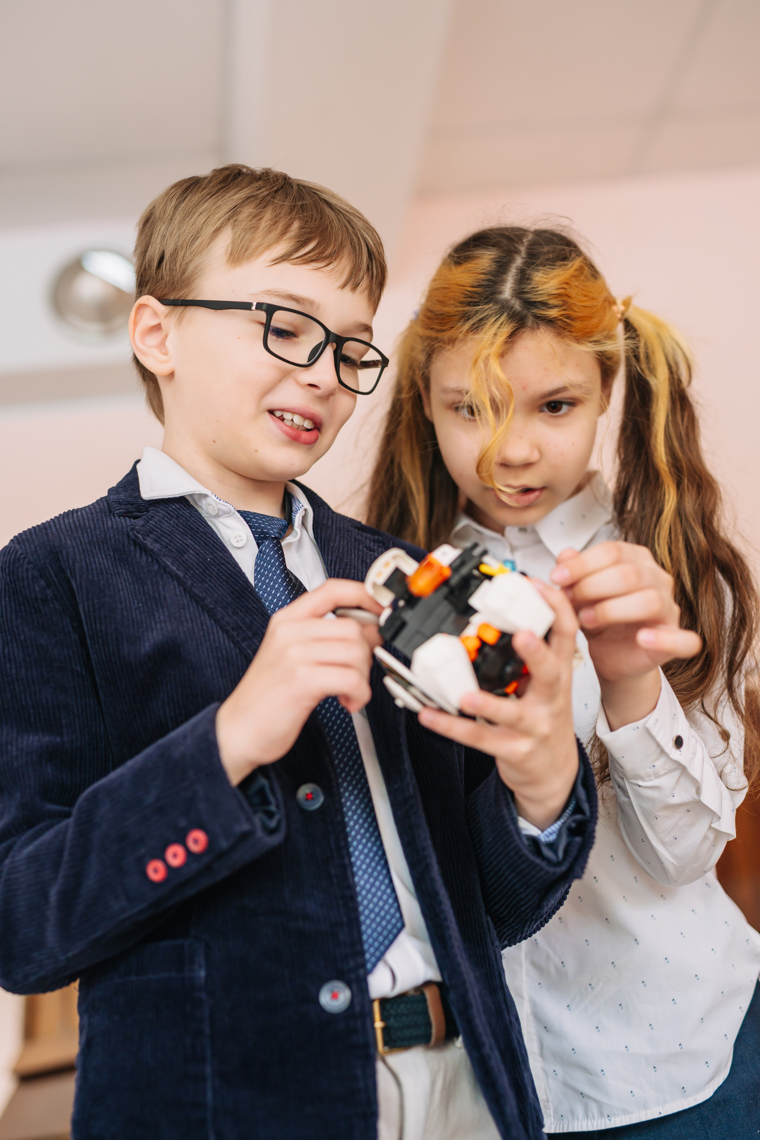 4 класс. Школьные альбомы и альбомы для детского сада. Юлия Осипова. Москва