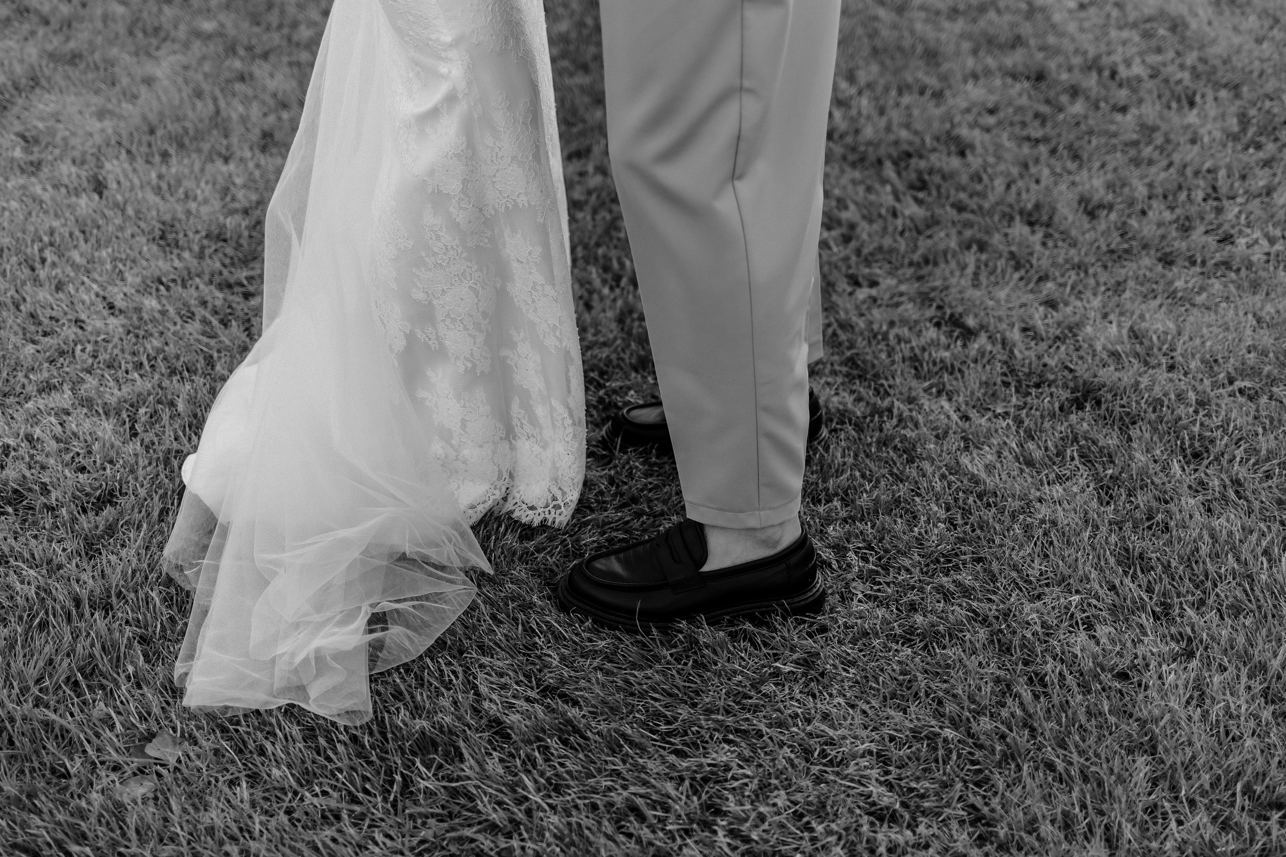 Плюс тридцать градусов на лужайке. Фотограф Андрей Куськало