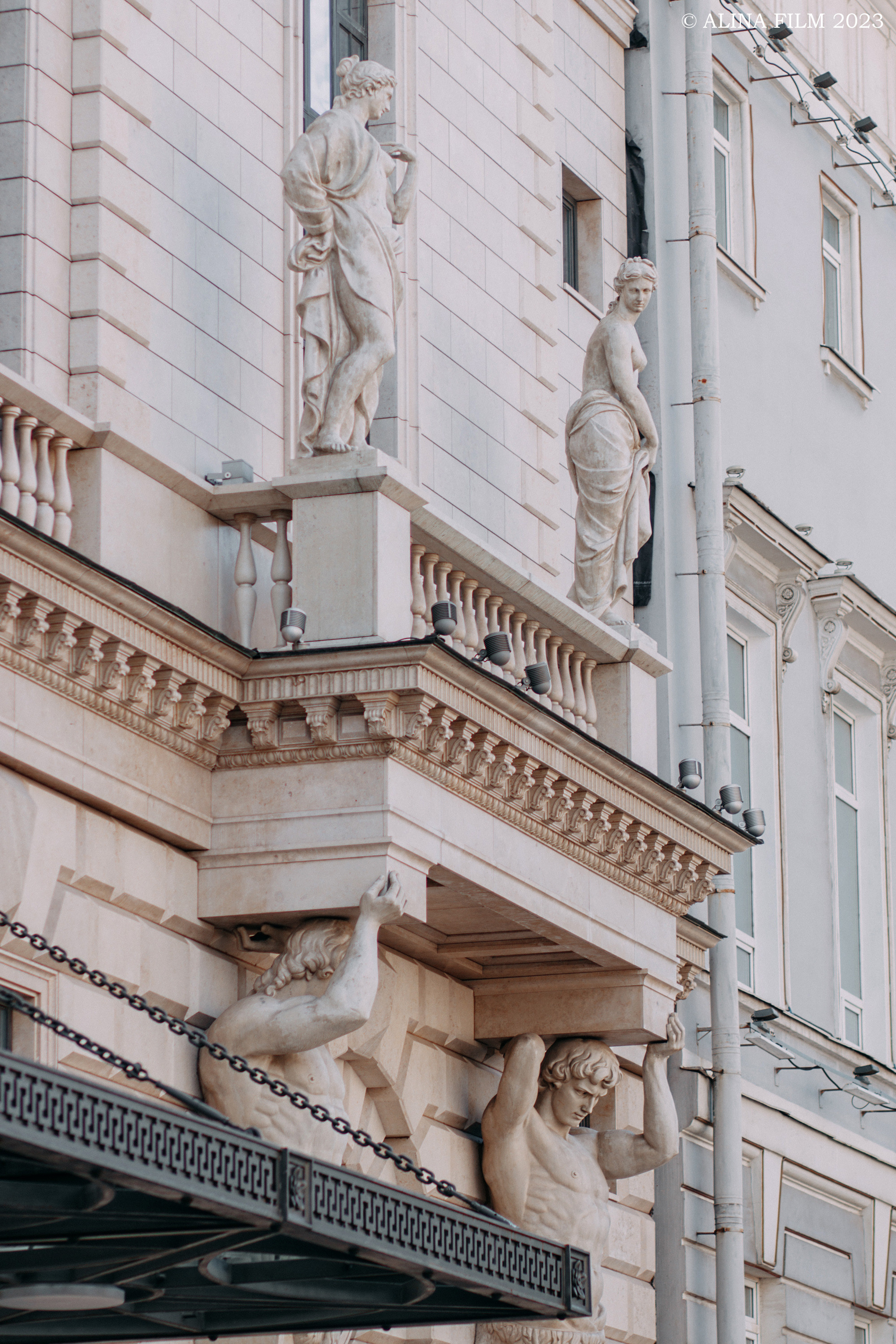 Прогулка: 2 образа. Фотограф в Санкт-Петербурге Alina Film