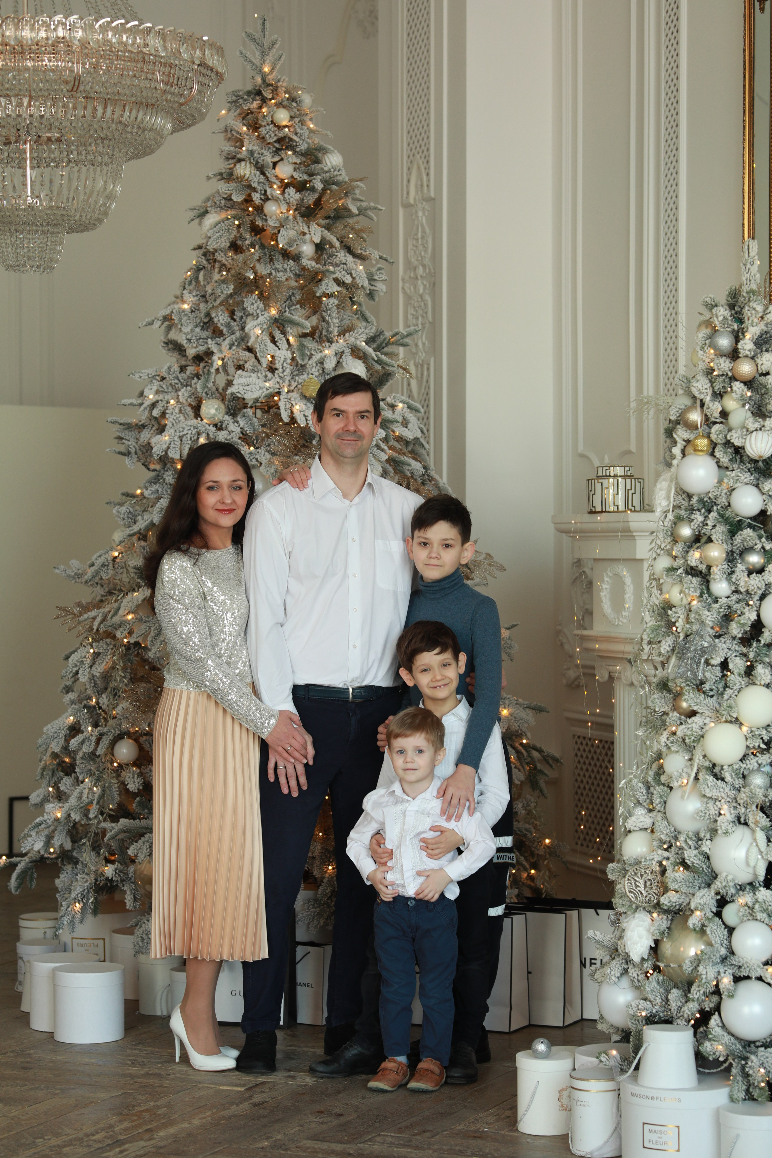 Новый год зал Angels. Фотограф Юлия Рязанова Москва семейный и детский