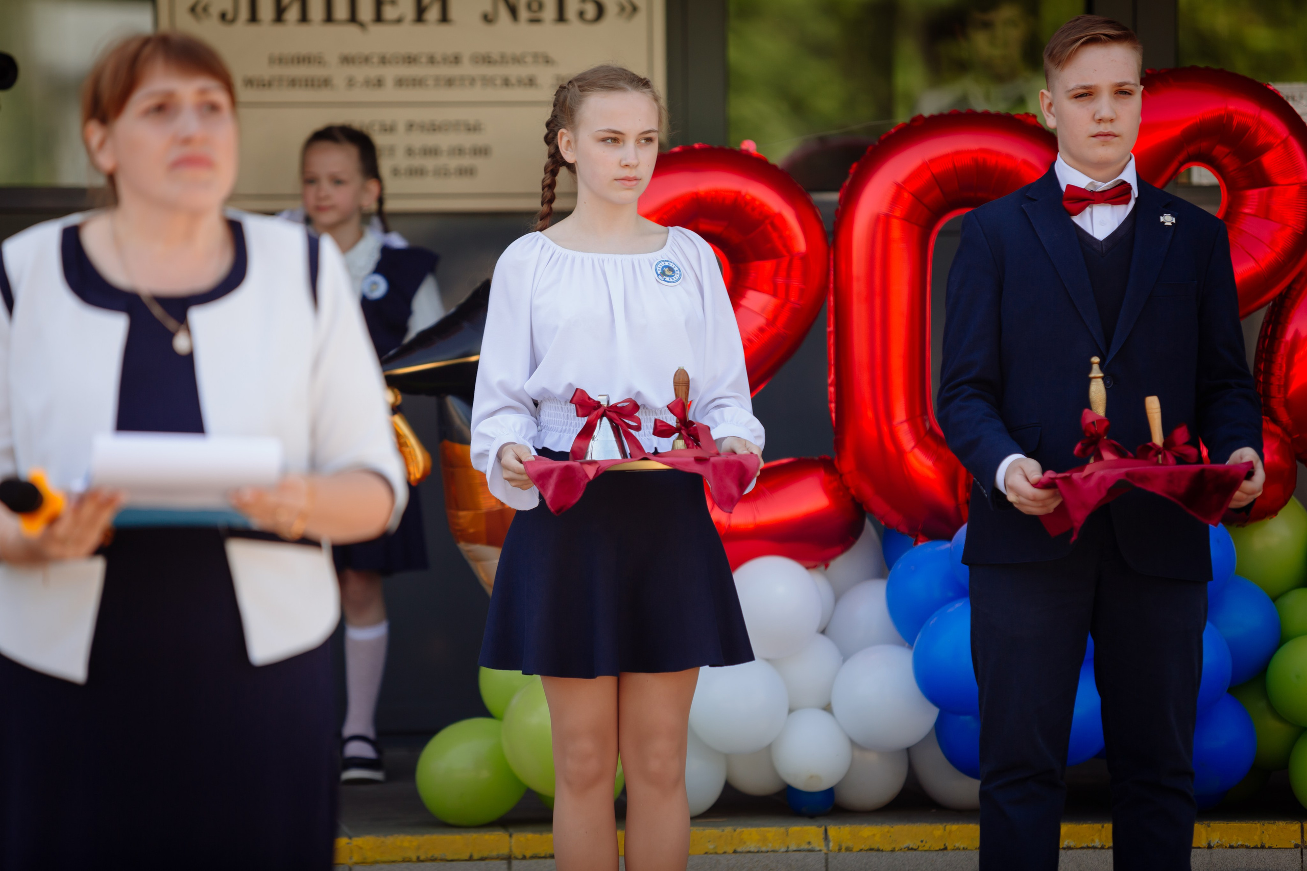 Последний звонок 2024 (2 часа фотосъемки). Профессиональный фотограф Надежда Антонова