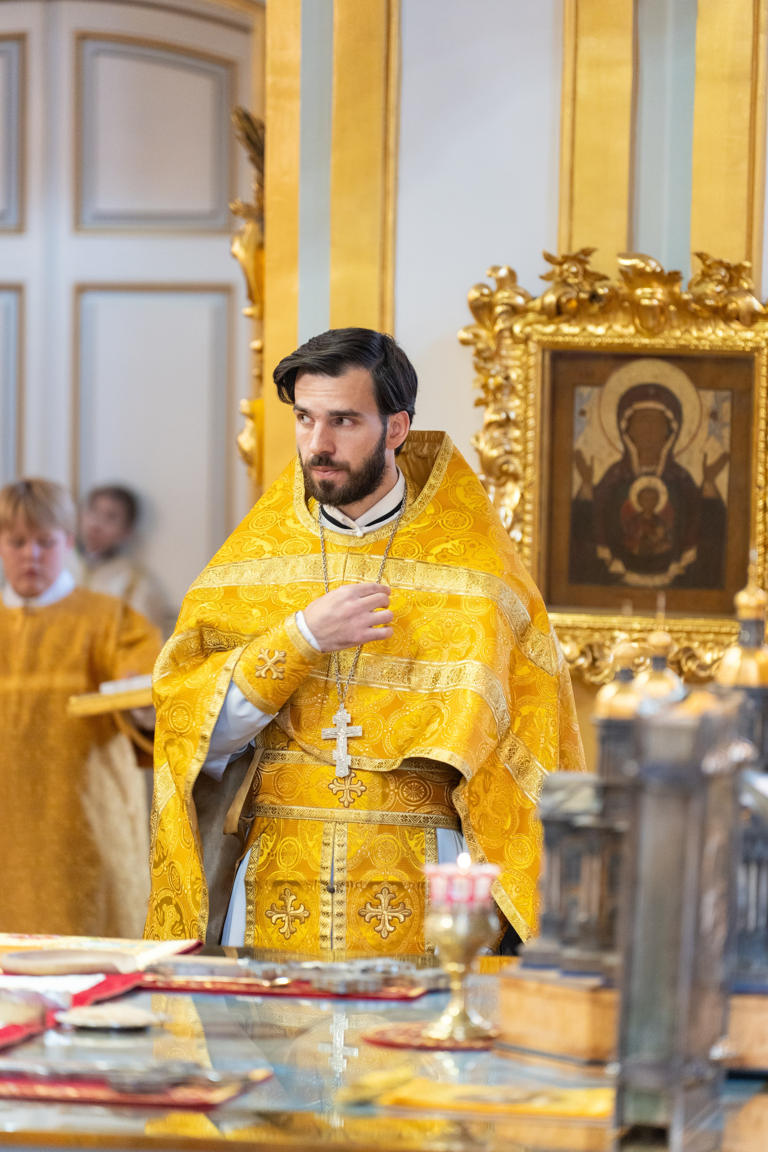 Неделя 14-я по Пятидесятнице. Сщмч. Евтиха, ученика ап. Иоанна Богослова. Свт. Петра, митр. Киевского, Московского и всея Руси, чудотворца. НИКОЛО-БОГОЯВЛЕНСКИЙ МОРСКОЙ СОБОР