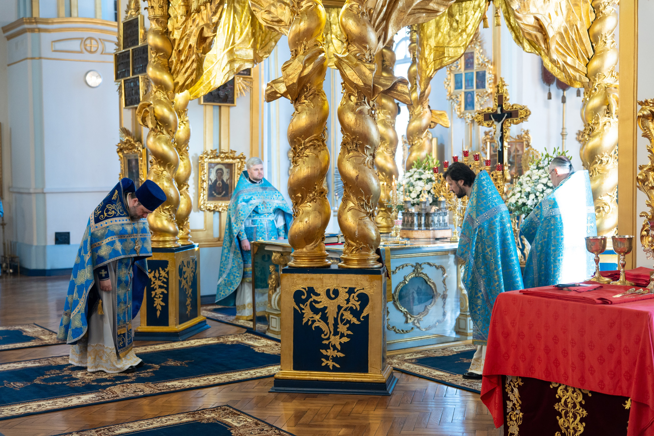 Неделя мясопустная, о Страшном Суде. СРЕТЕНИЕ ГОСПОДА БОГА И СПАСА НАШЕГО ИИСУСА ХРИСТА. НИКОЛО-БОГОЯВЛЕНСКИЙ МОРСКОЙ СОБОР