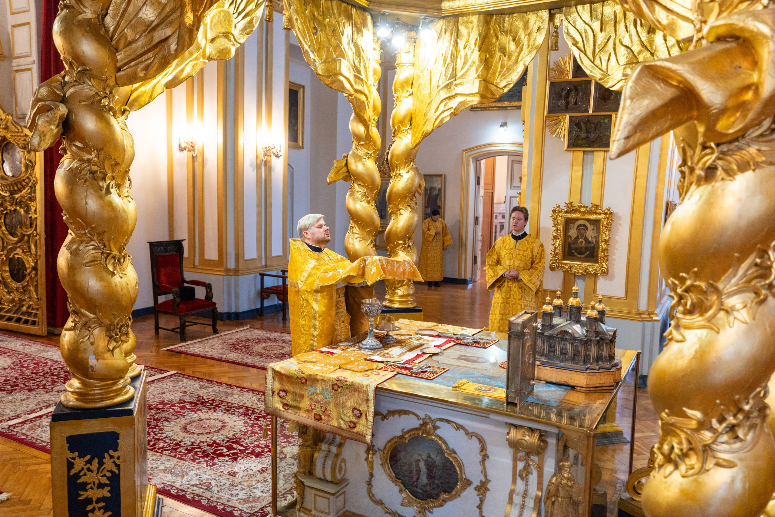 Неделя 19-я по Пятидесятнице. Прпп. схимонаха Кирилла и схимонахини Марии, родителей прп. Сергия Радонежского. НИКОЛО-БОГОЯВЛЕНСКИЙ МОРСКОЙ СОБОР