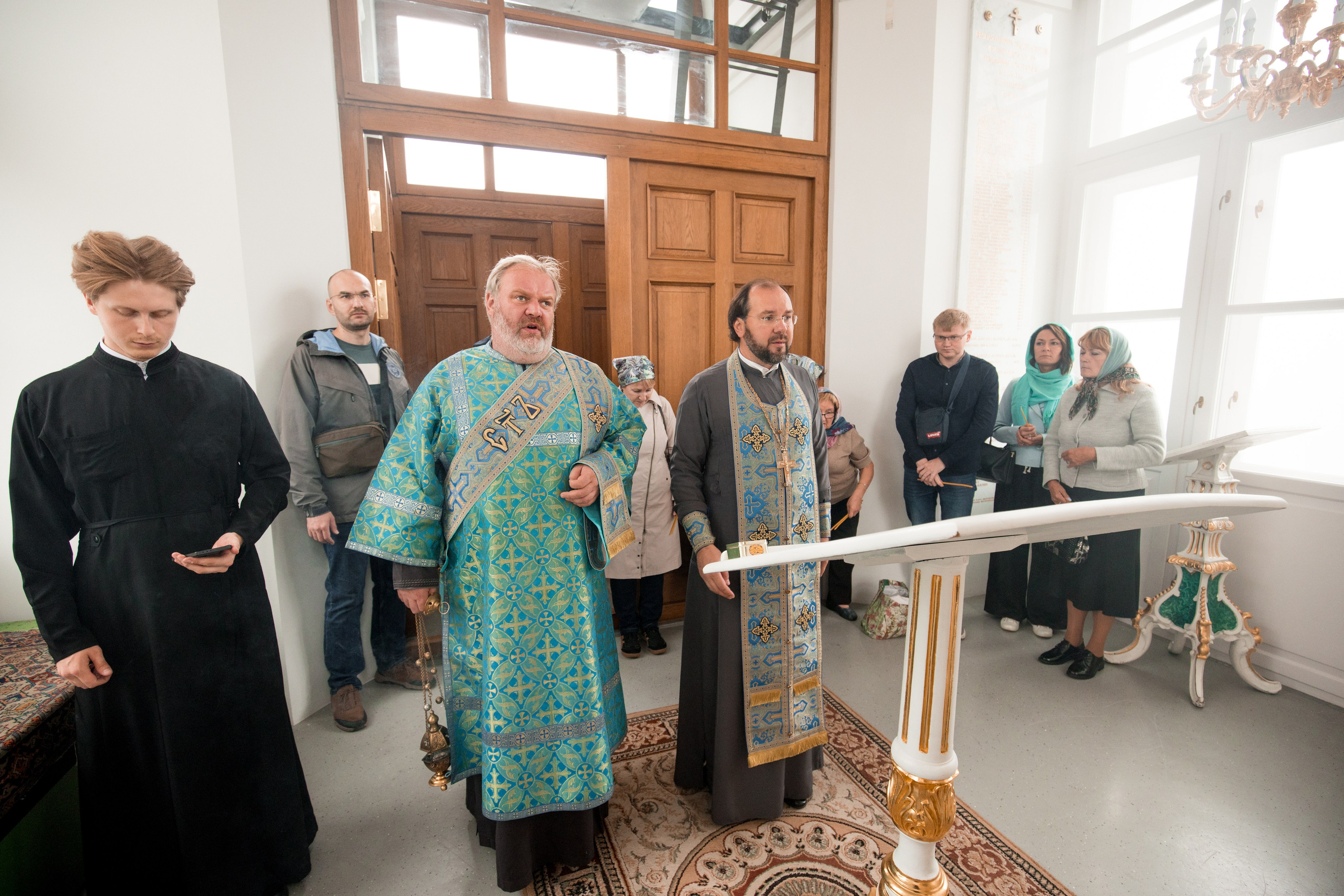 Неделя 13-я по Пятидесятнице. Попразднство Успения Пресвятой Богородицы. Мч. Мирона пресвитера (250). НИКОЛО-БОГОЯВЛЕНСКИЙ МОРСКОЙ СОБОР