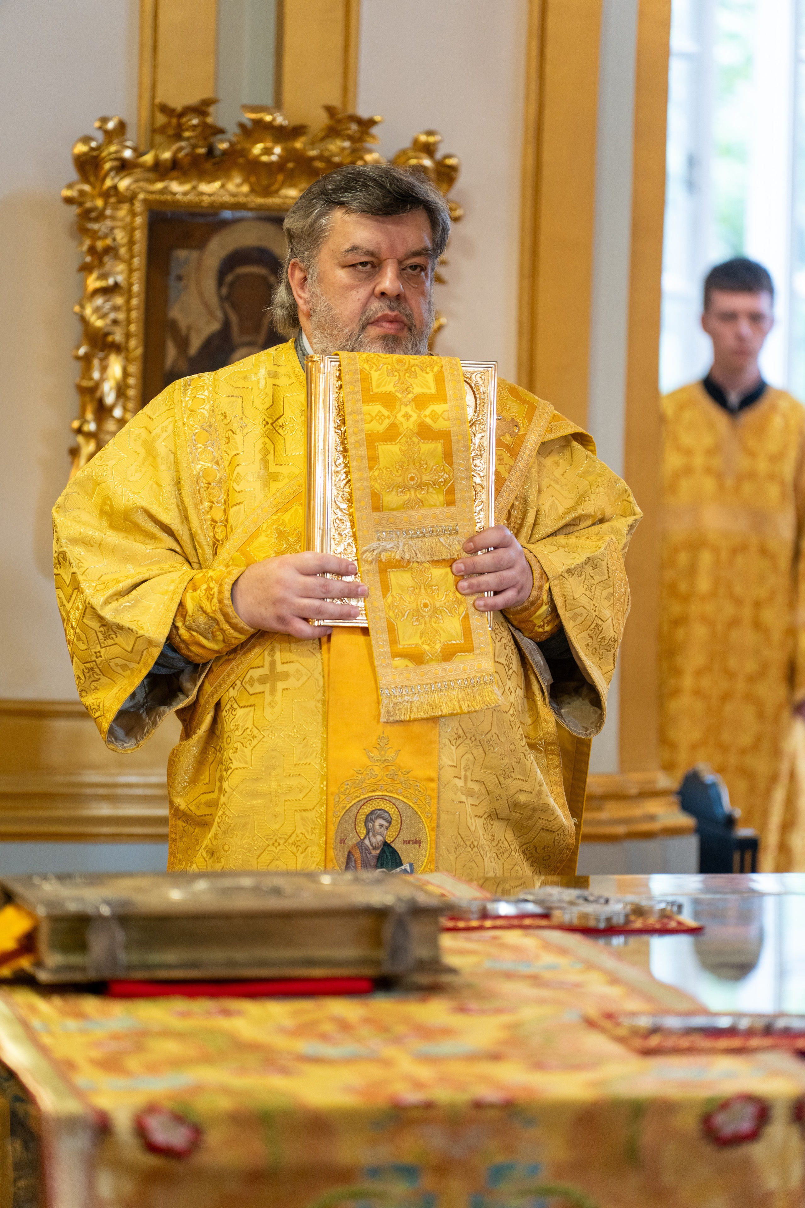 Неделя 14-я по Пятидесятнице. Сщмч. Евтиха, ученика ап. Иоанна Богослова. Свт. Петра, митр. Киевского, Московского и всея Руси, чудотворца. НИКОЛО-БОГОЯВЛЕНСКИЙ МОРСКОЙ СОБОР