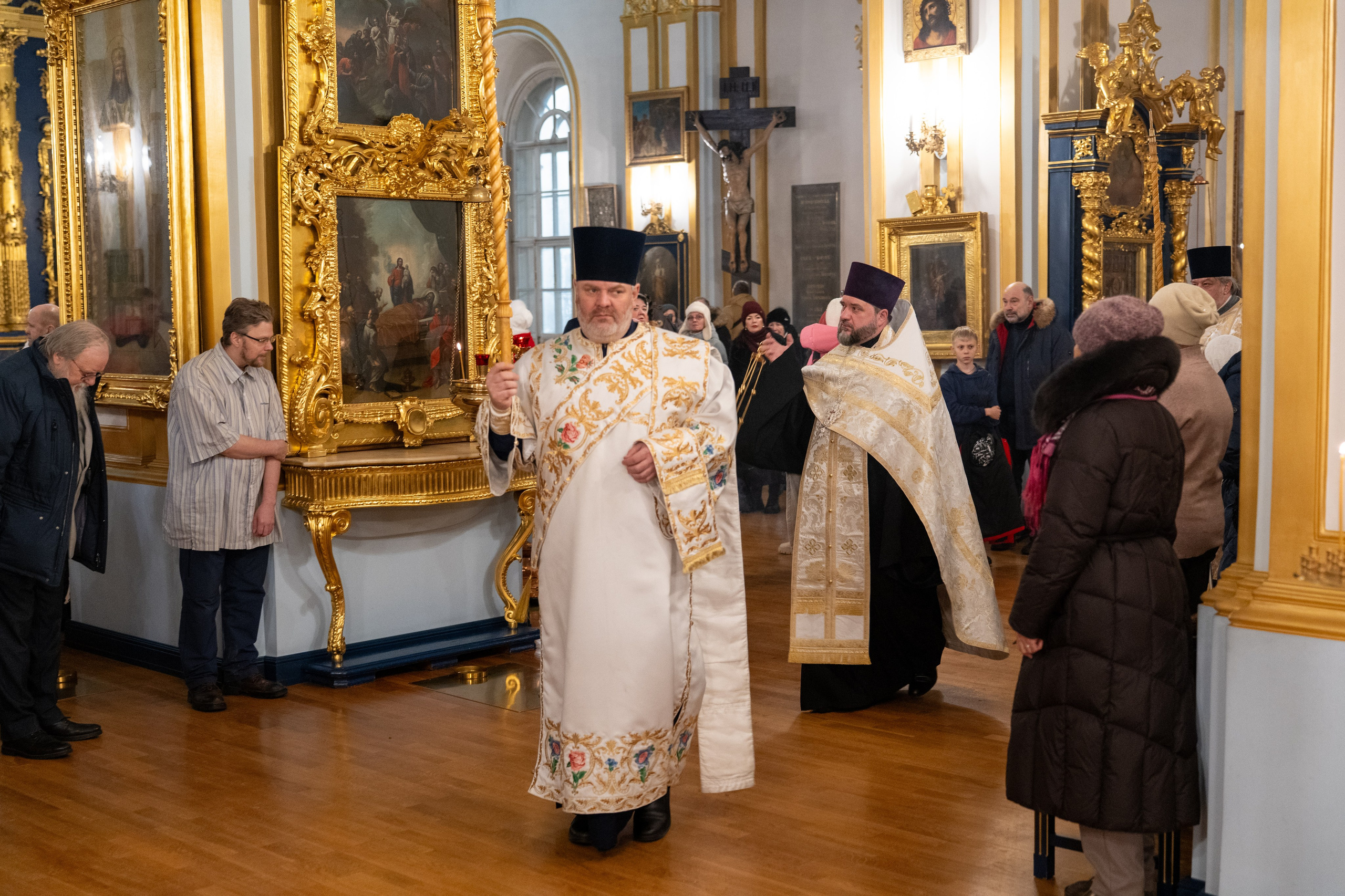 Праздничное бдение в Николо-Богоявленском морском соборе. НИКОЛО-БОГОЯВЛЕНСКИЙ МОРСКОЙ СОБОР