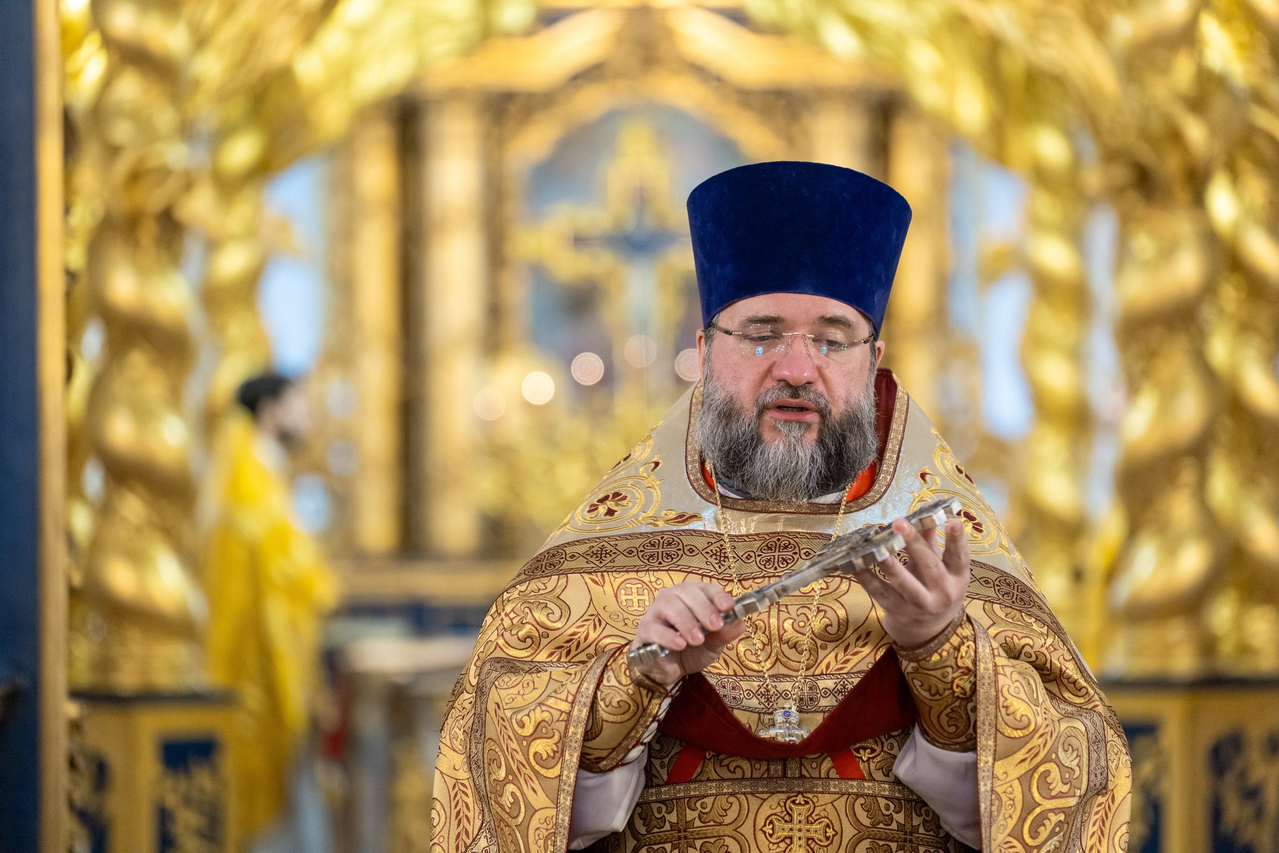 Неделя 14-я по Пятидесятнице. Сщмч. Евтиха, ученика ап. Иоанна Богослова. Свт. Петра, митр. Киевского, Московского и всея Руси, чудотворца. НИКОЛО-БОГОЯВЛЕНСКИЙ МОРСКОЙ СОБОР