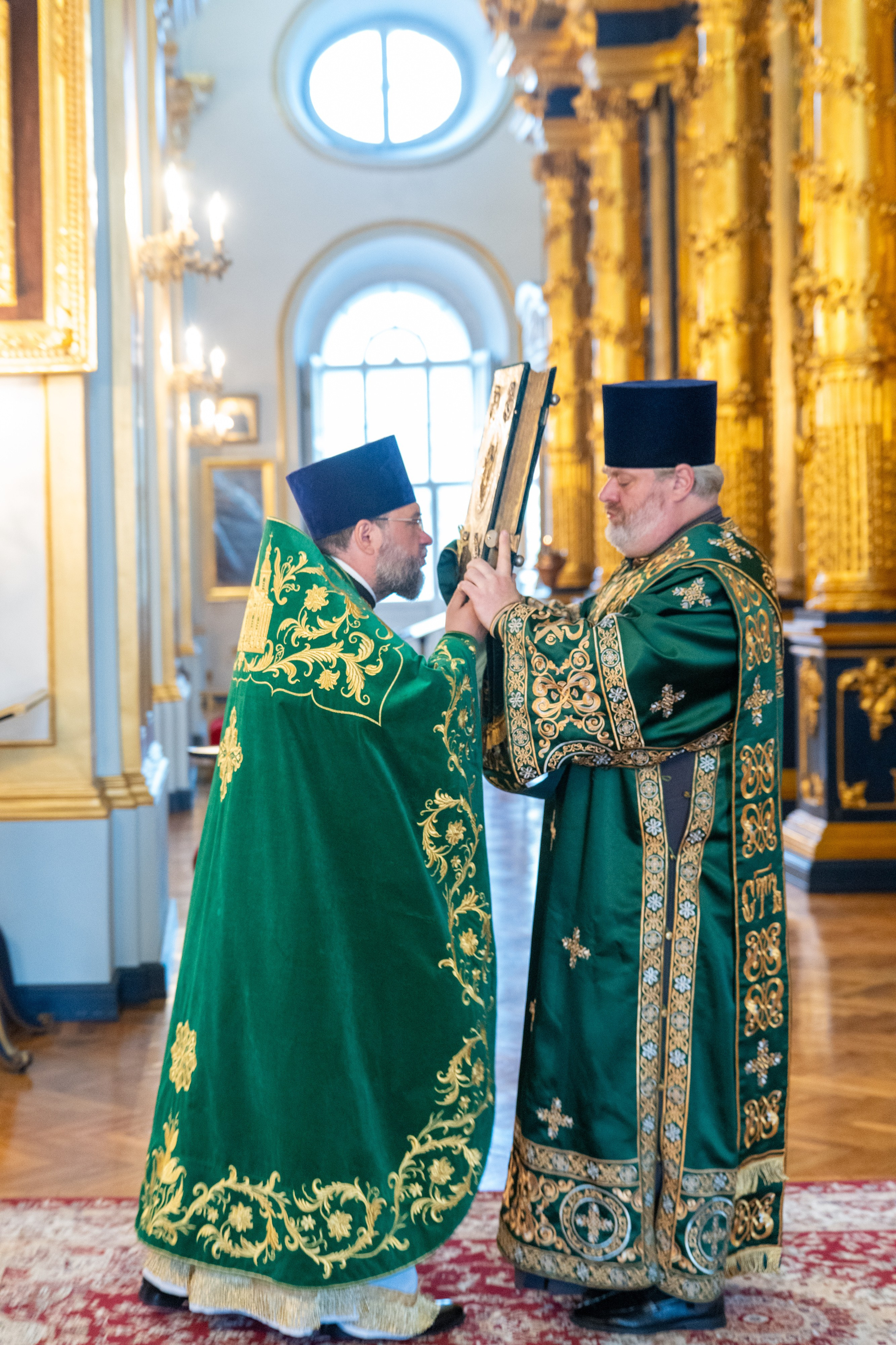 Всемирное Воздвижение Честного и Животворящего Креста Господня. НИКОЛО-БОГОЯВЛЕНСКИЙ МОРСКОЙ СОБОР