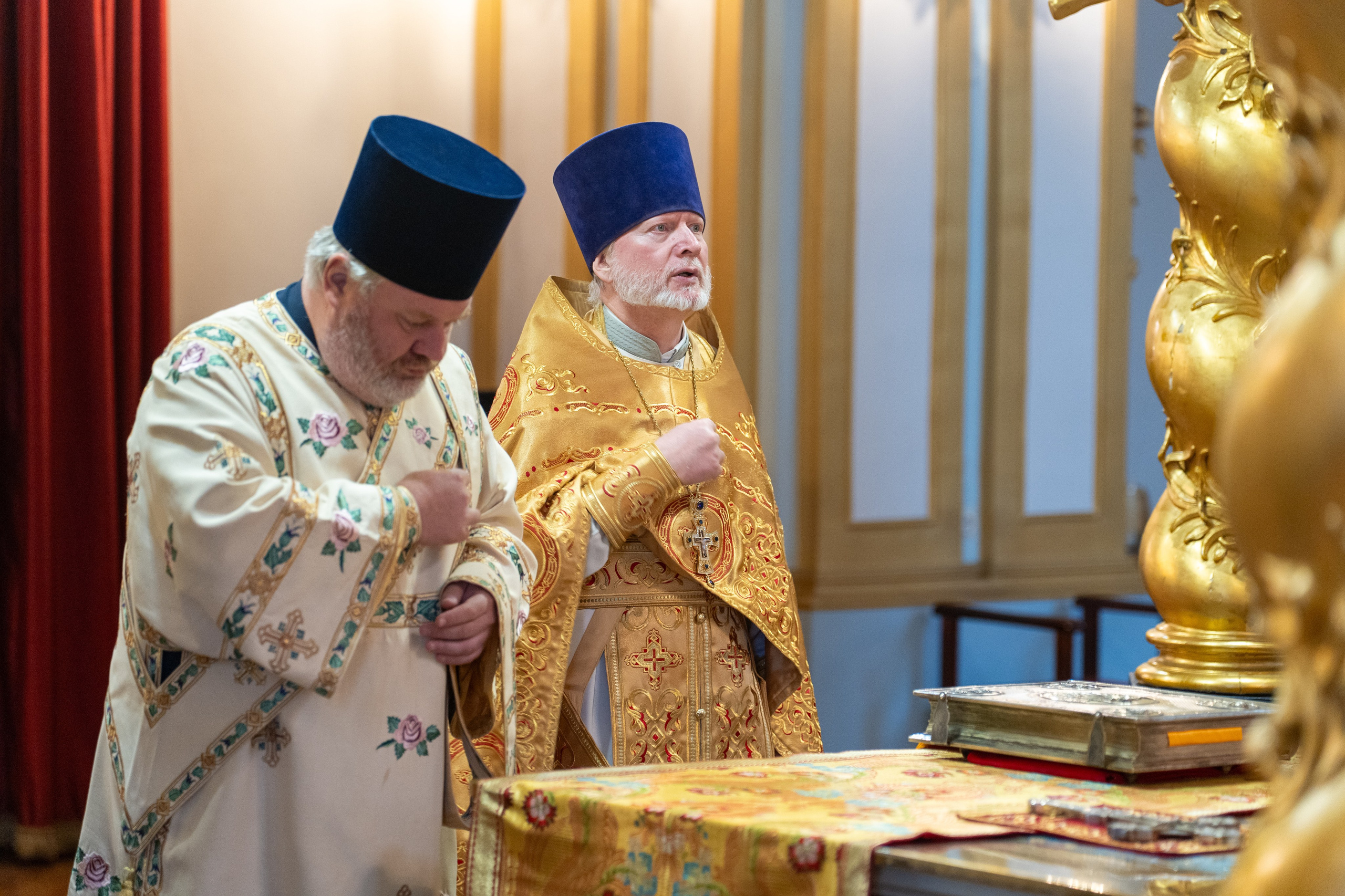 Неделя 16-я по Пятидесятнице, пред Воздвижением. Предпразднство Рождества Пресвятой Богородицы. Мч. Созонта. НИКОЛО-БОГОЯВЛЕНСКИЙ МОРСКОЙ СОБОР