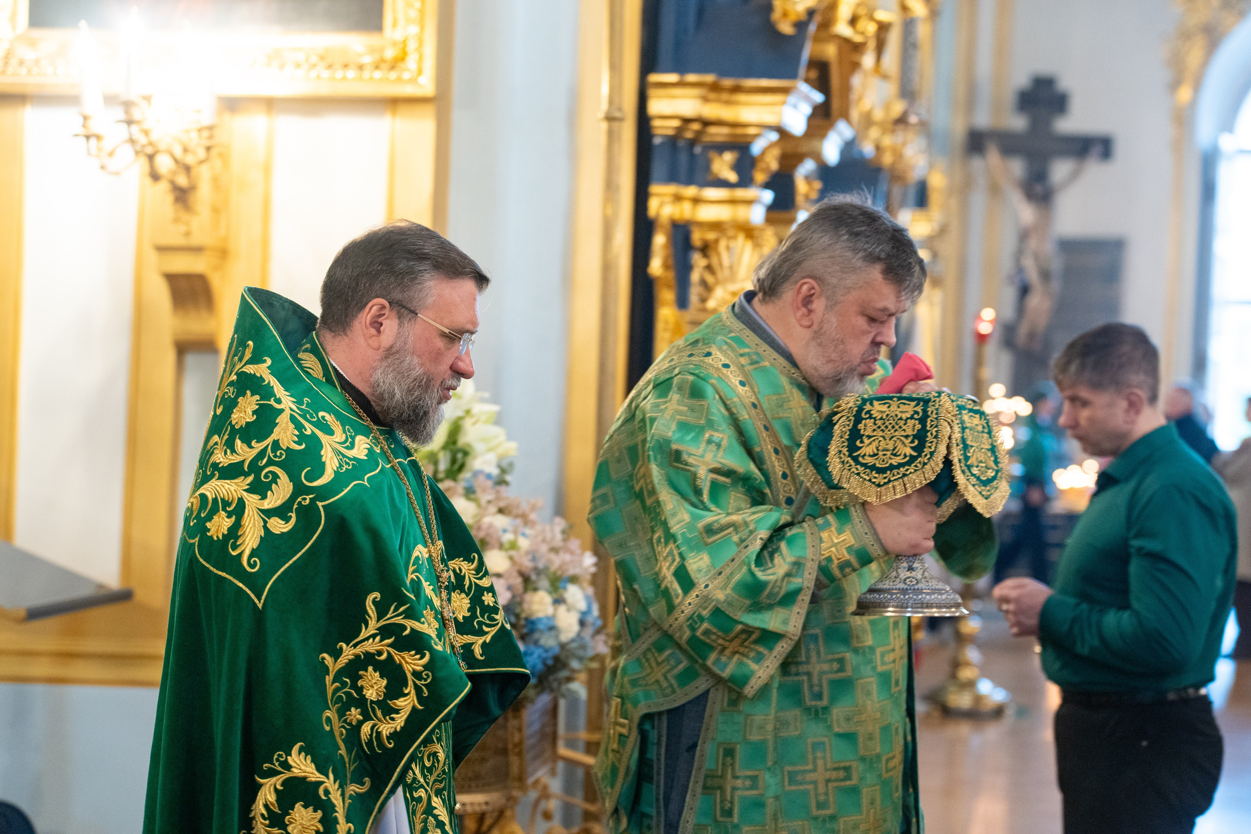 Неделя 18-я по Пятидесятнице, по Воздвижении. Отдание праздника Воздвижения Животворящего Креста Господня. НИКОЛО-БОГОЯВЛЕНСКИЙ МОРСКОЙ СОБОР