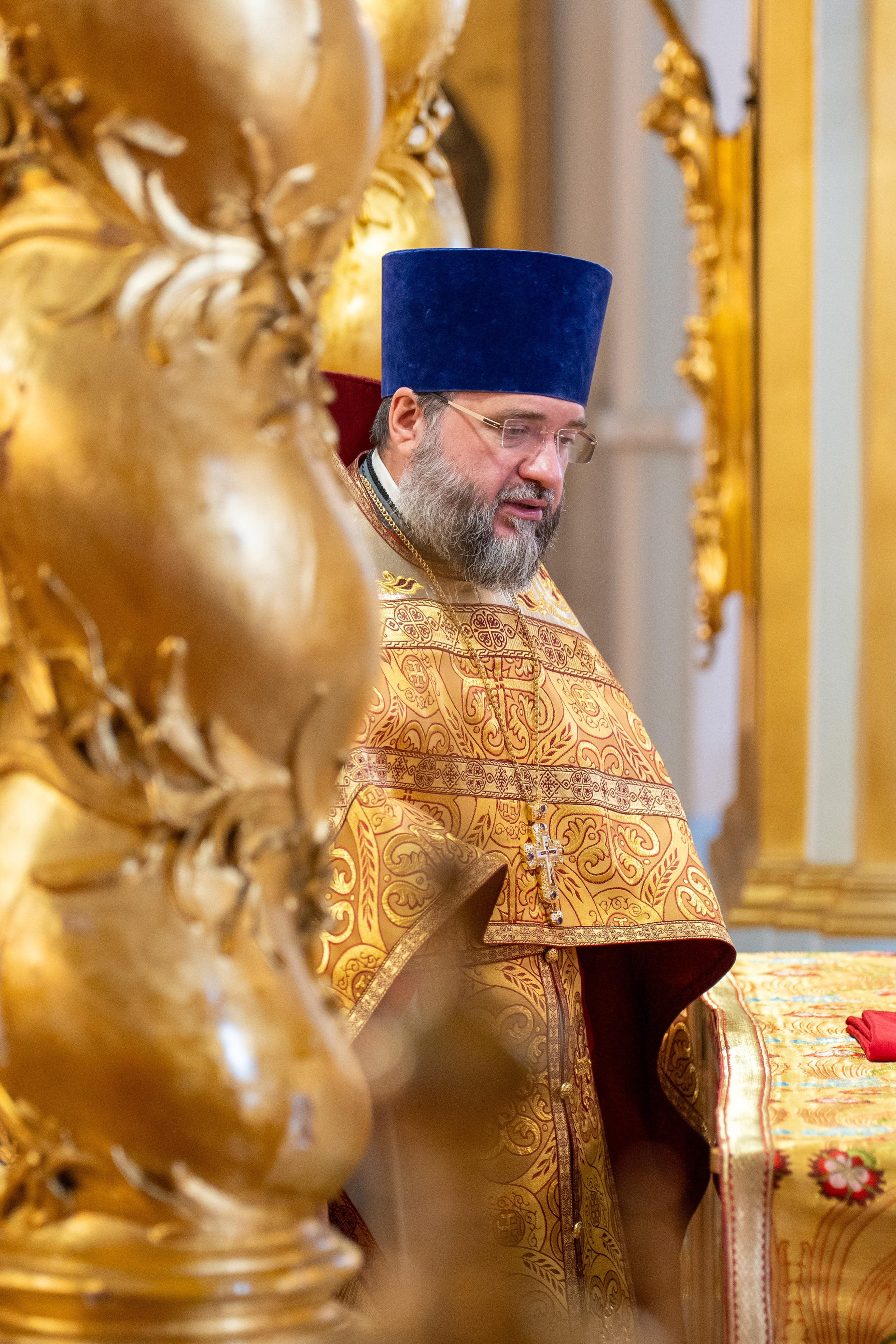 Неделя 14-я по Пятидесятнице. Сщмч. Евтиха, ученика ап. Иоанна Богослова. Свт. Петра, митр. Киевского, Московского и всея Руси, чудотворца. НИКОЛО-БОГОЯВЛЕНСКИЙ МОРСКОЙ СОБОР