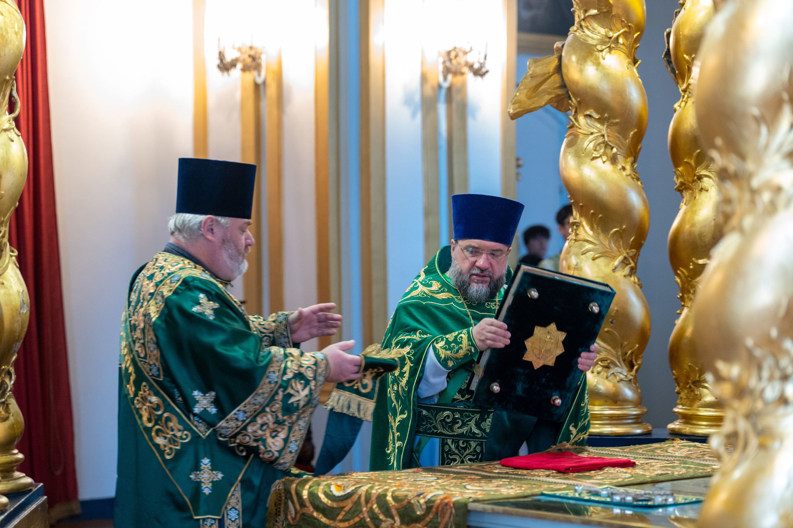 Всемирное Воздвижение Честного и Животворящего Креста Господня. НИКОЛО-БОГОЯВЛЕНСКИЙ МОРСКОЙ СОБОР