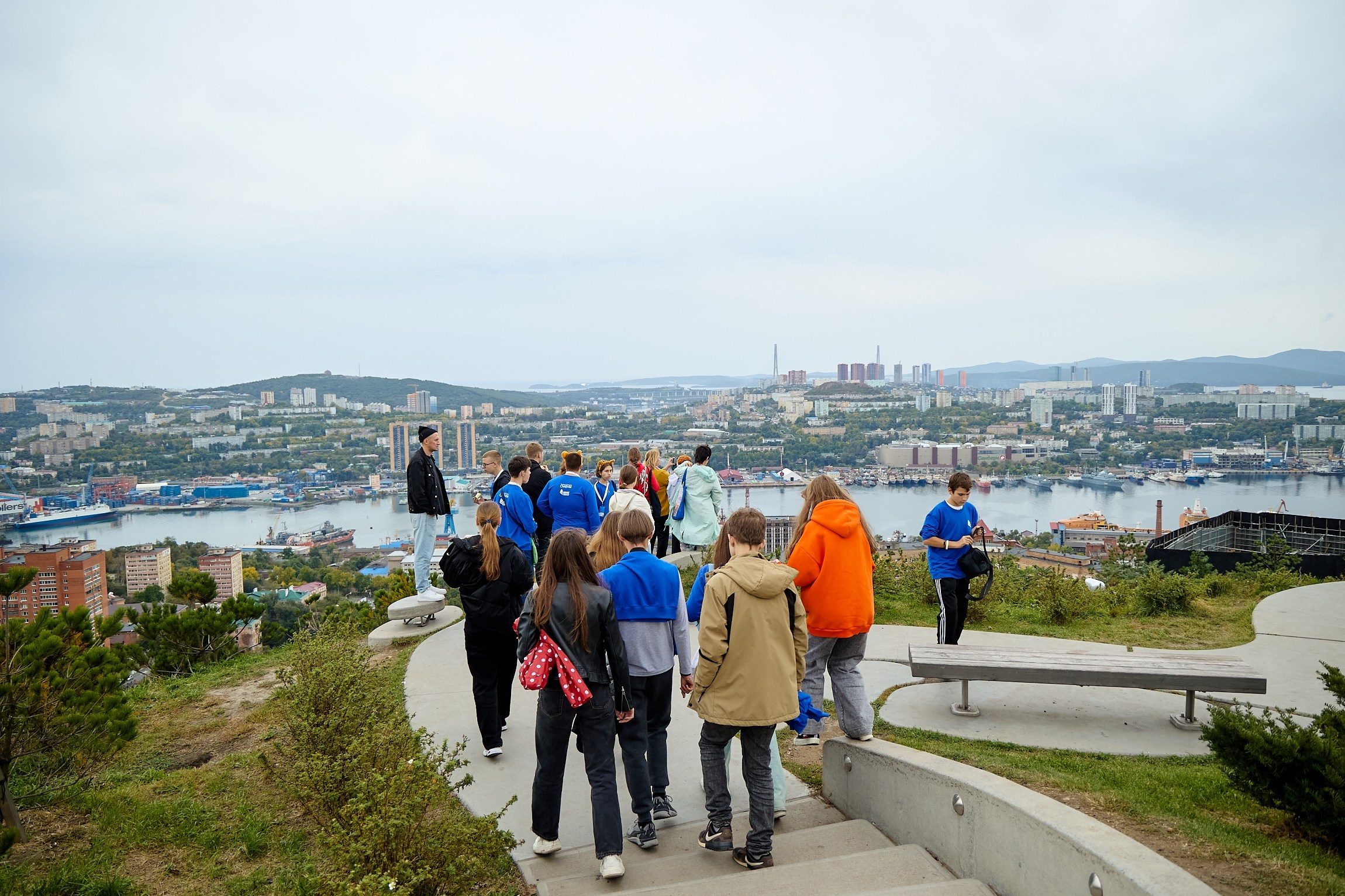 Университетские смены 2025. Репортажный и студийный фотограф во Владивостоке Дударева Софья