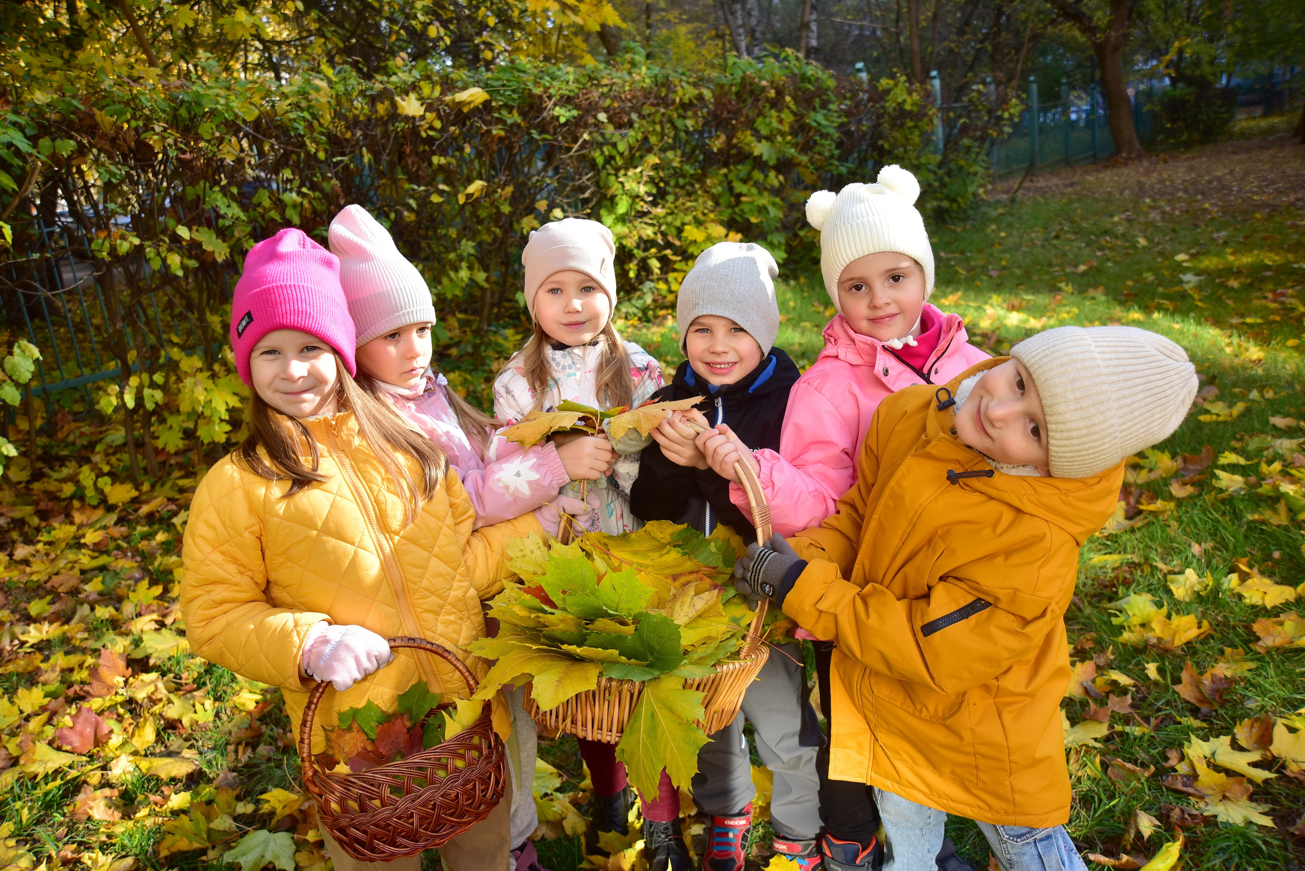 Школьная осень. Стильные выпускные альбомы, детские фотосессии, сюжетные фотографии