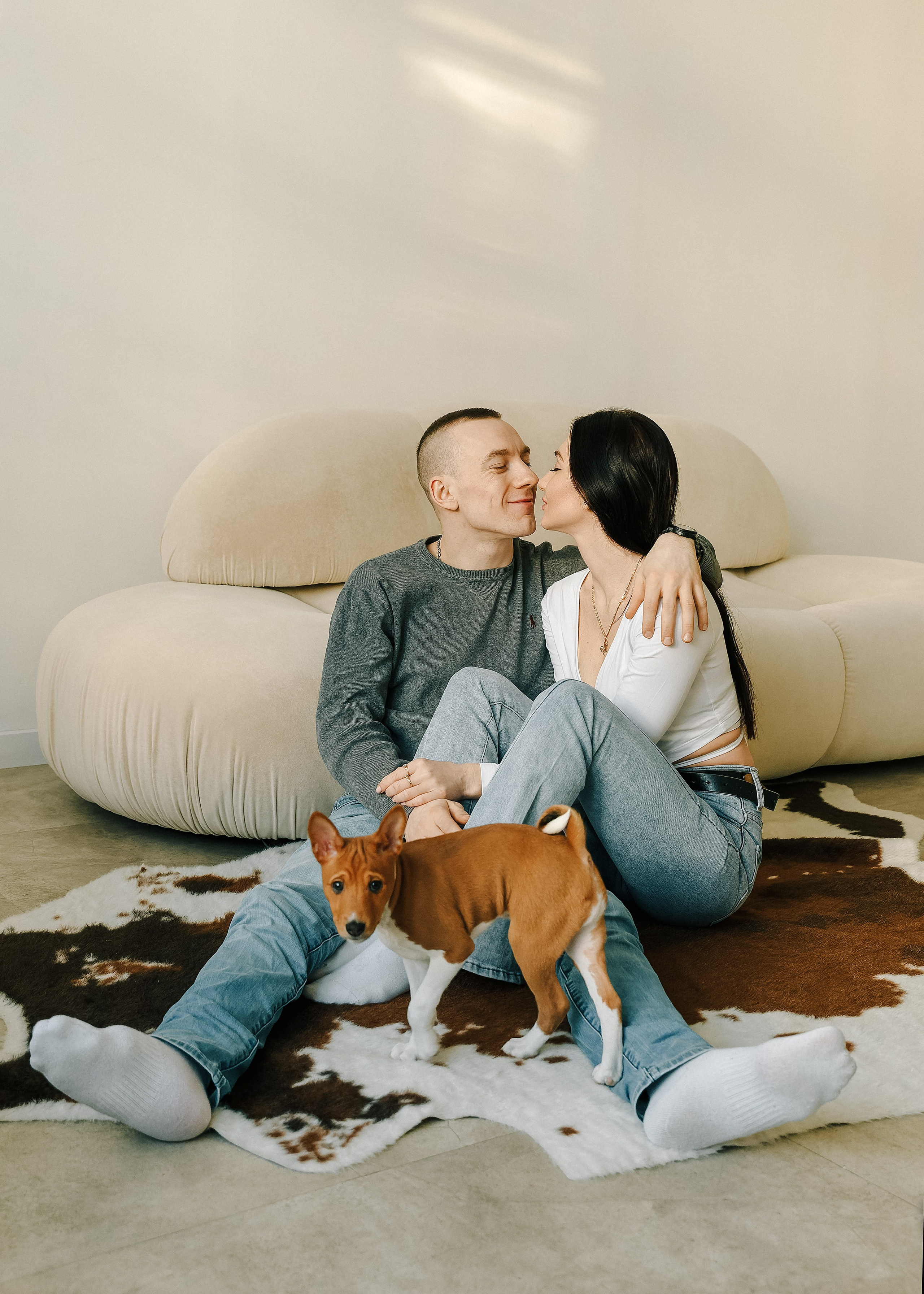 Ксения и Сергей — фотосессия в студии. Свадебный и портретный фотограф в Санкт-Петербурге Анна Демьянова