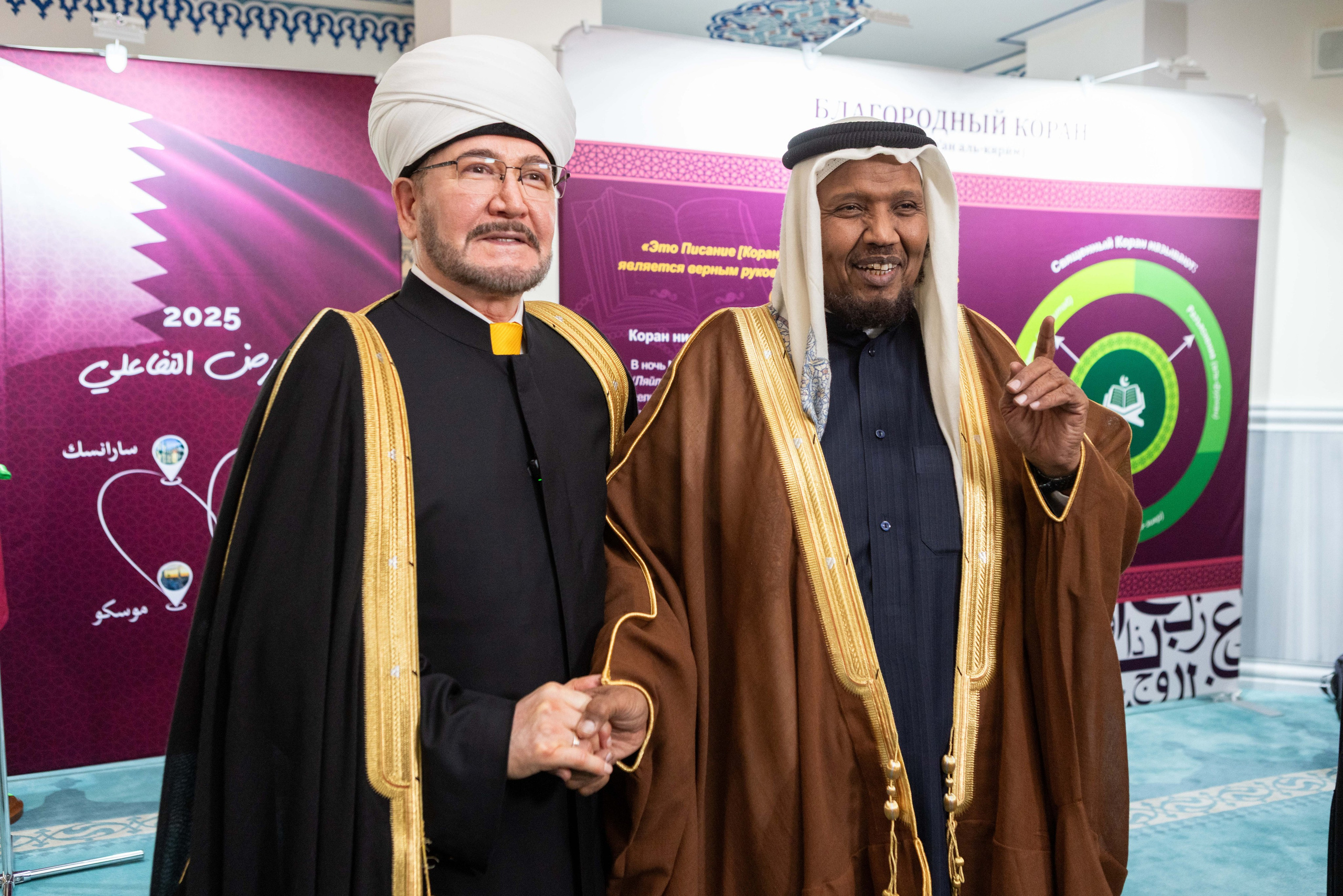 Открытие выставки Мир Корана. Рекламный, предметный, репортажный, семейный фотограф и художник в Москве