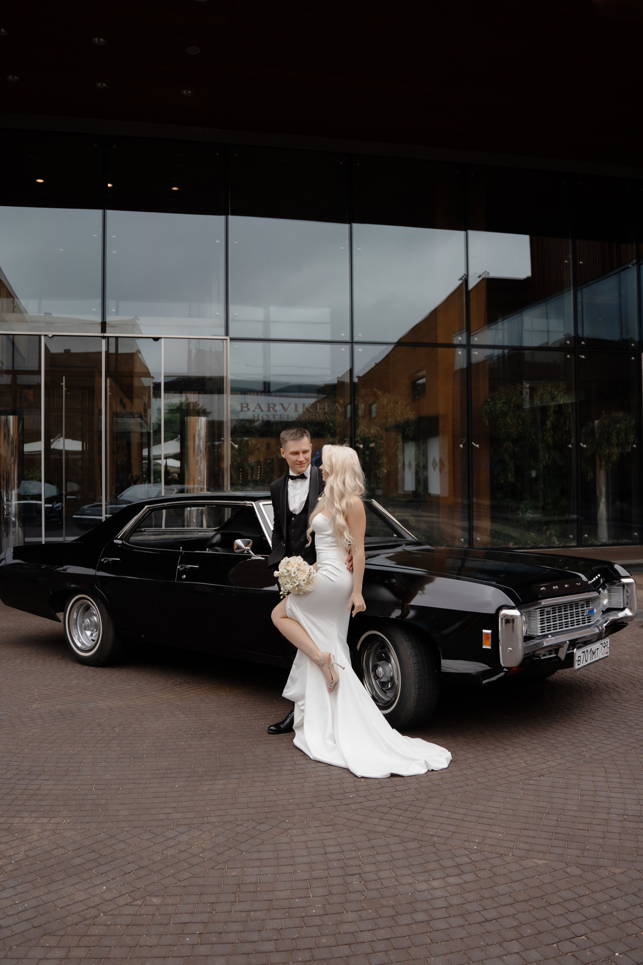 Свадебная фотосессия в Barvikha Luxury Village. Свадебный и семейный фотограф в Москве Светлана Зоткина