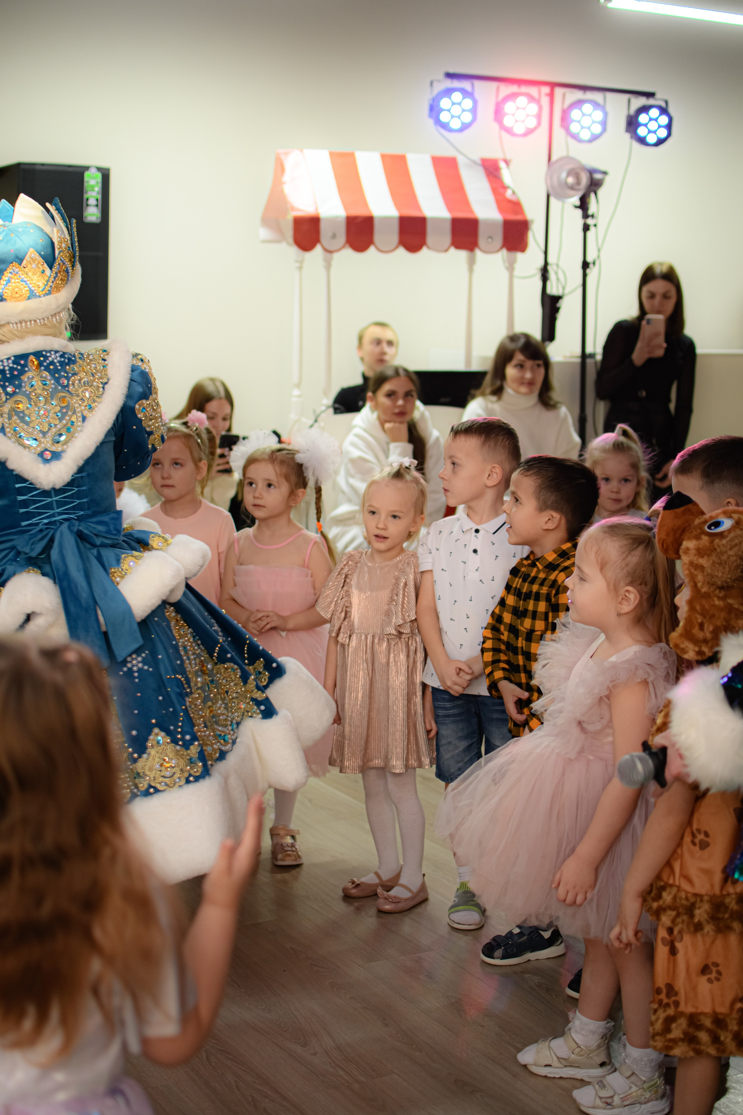 HAPPY NEW YEAR. Photokarish