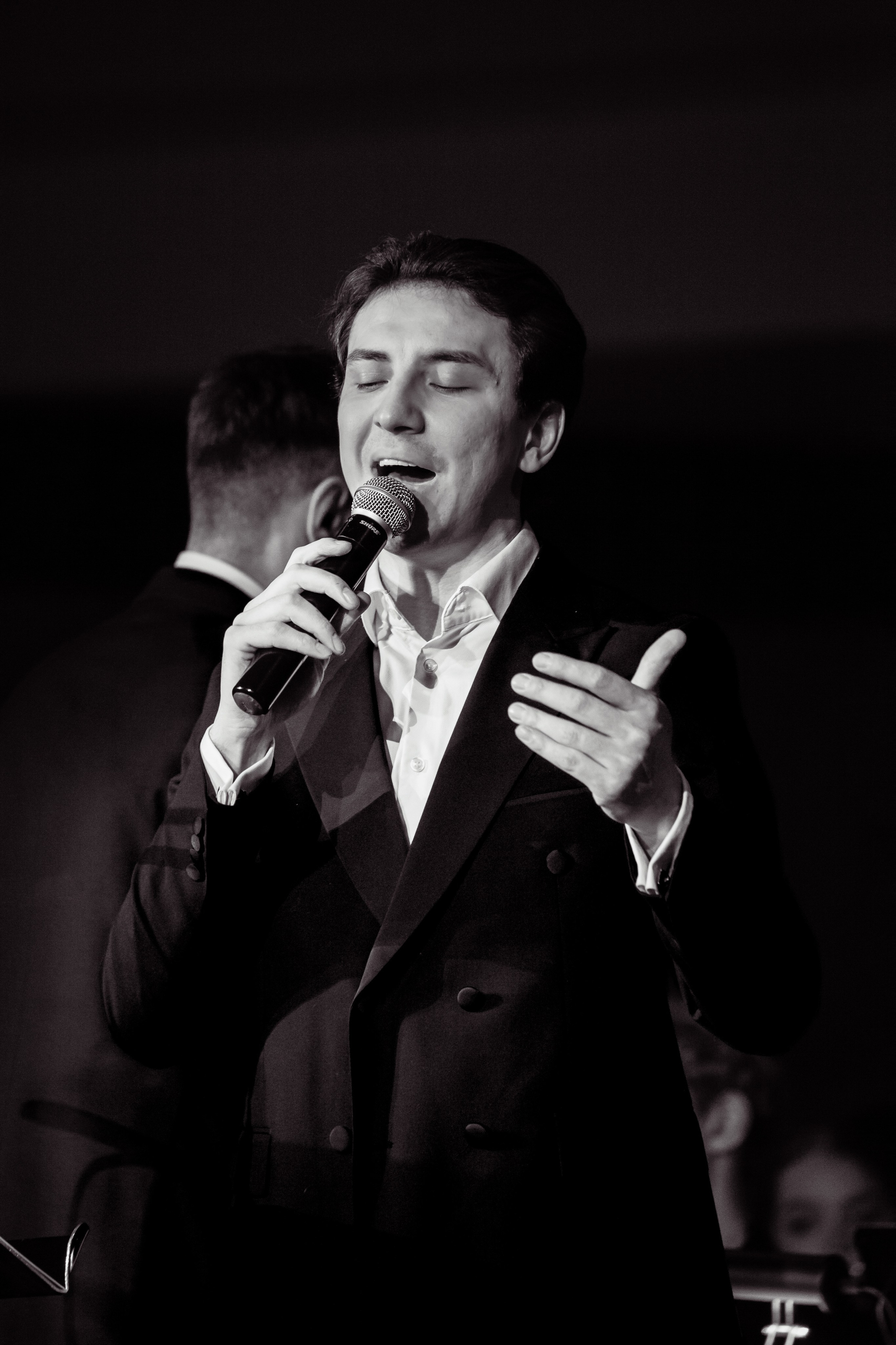 Свет моей любви. Руслан Закиров. 07.03.24. Профессиональное фото в Казани: от идеи до результата. Фотограф Яна Мур