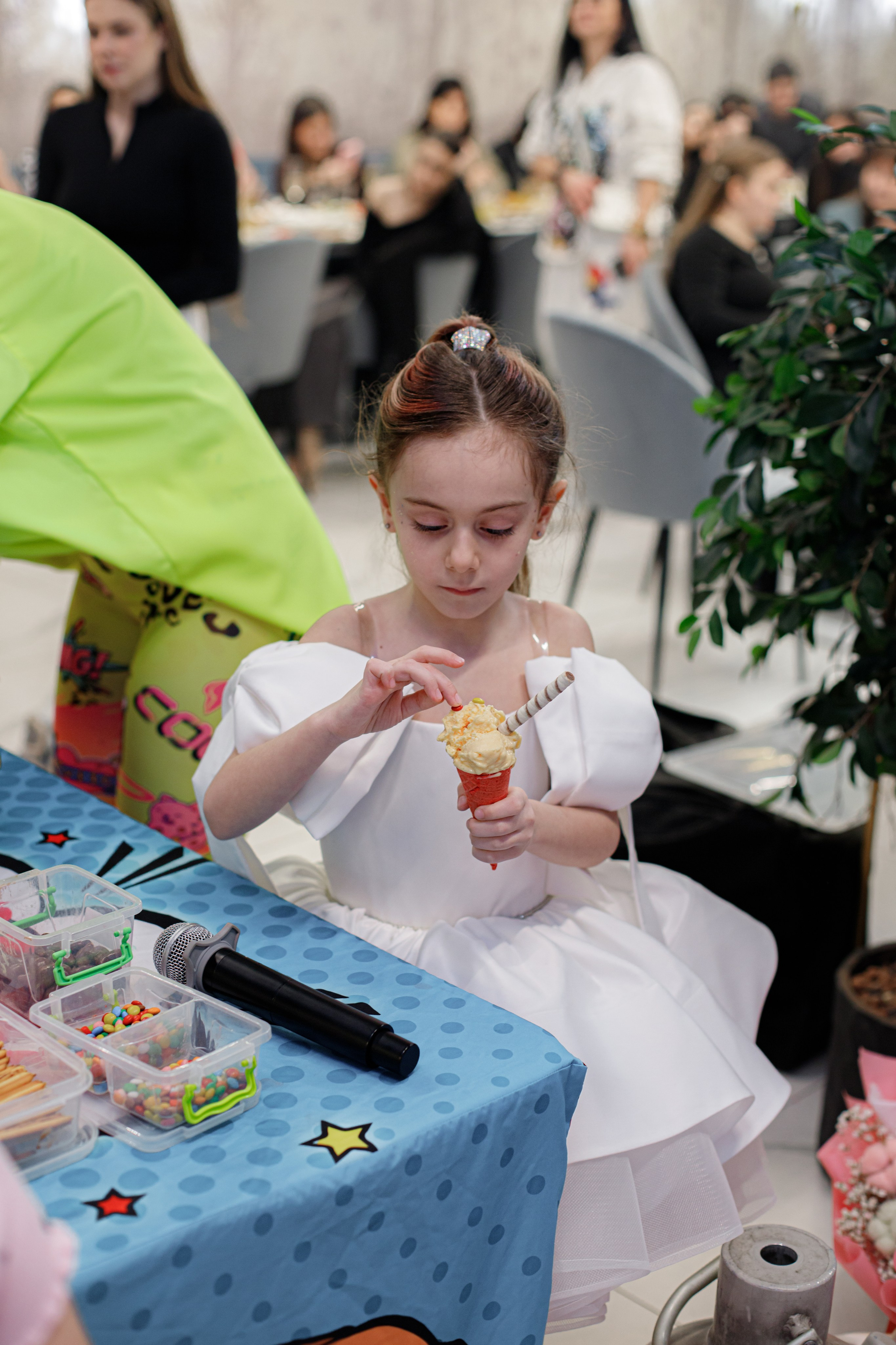 ASIA'S BIRTHDAY PARTY. Photokarish