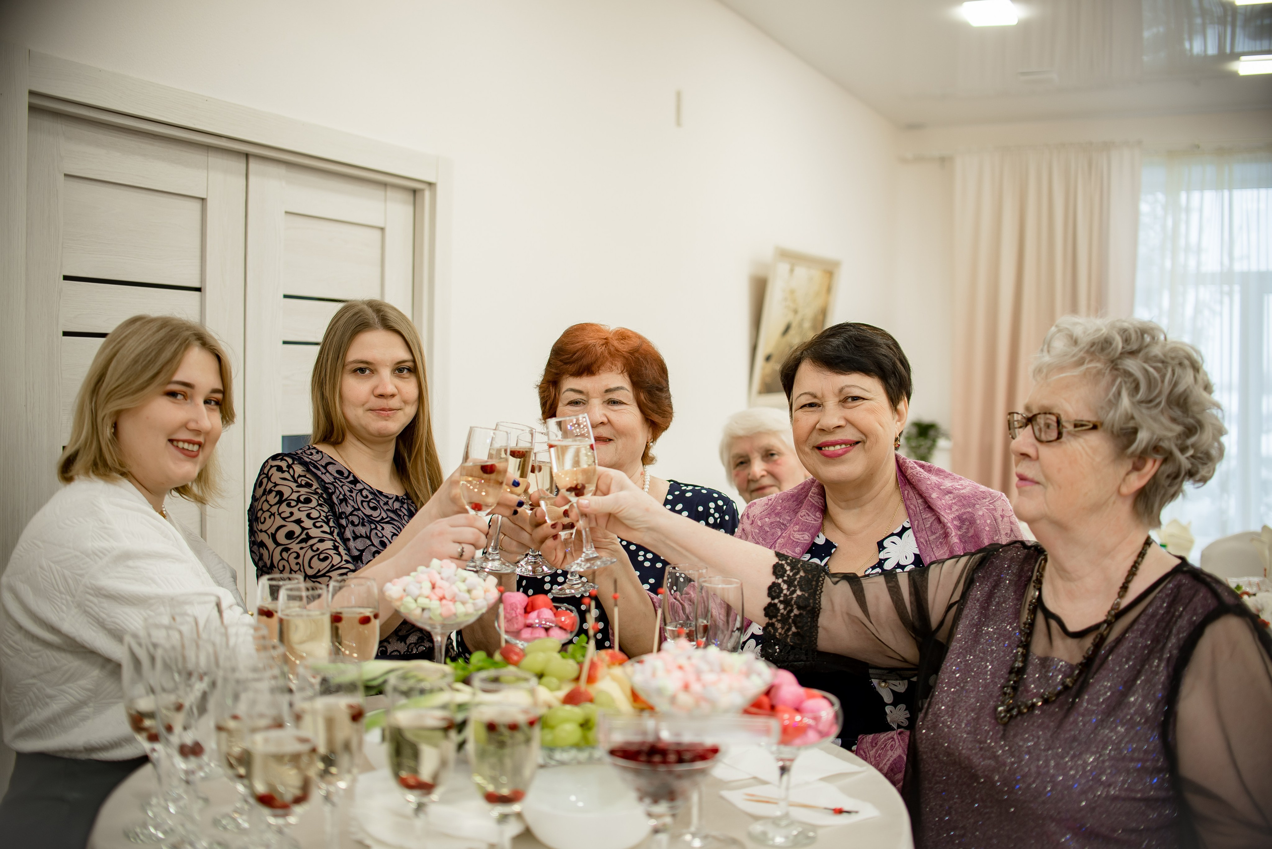 Фотограф на юбилей. Фотограф Макс Огурцов в Нижнем Новгороде
