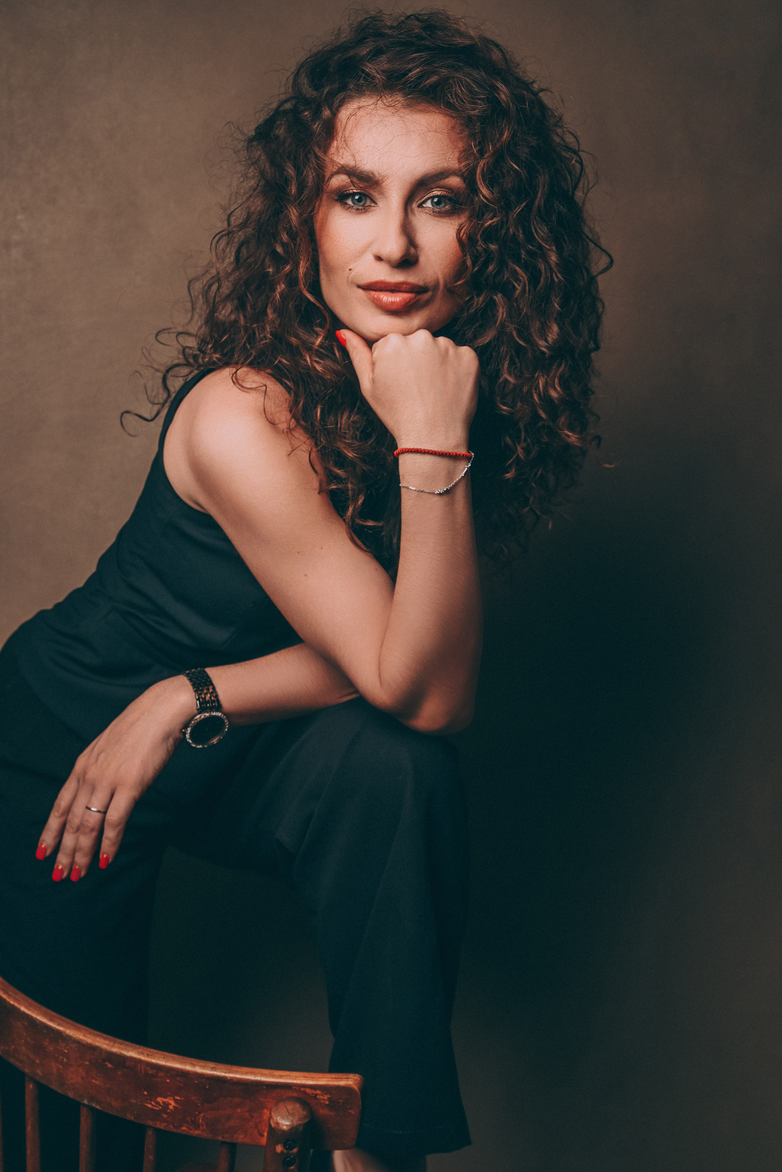 Студийная фотосессия в Кургане. Свадебный и семейный фотограф Любава в Кургане