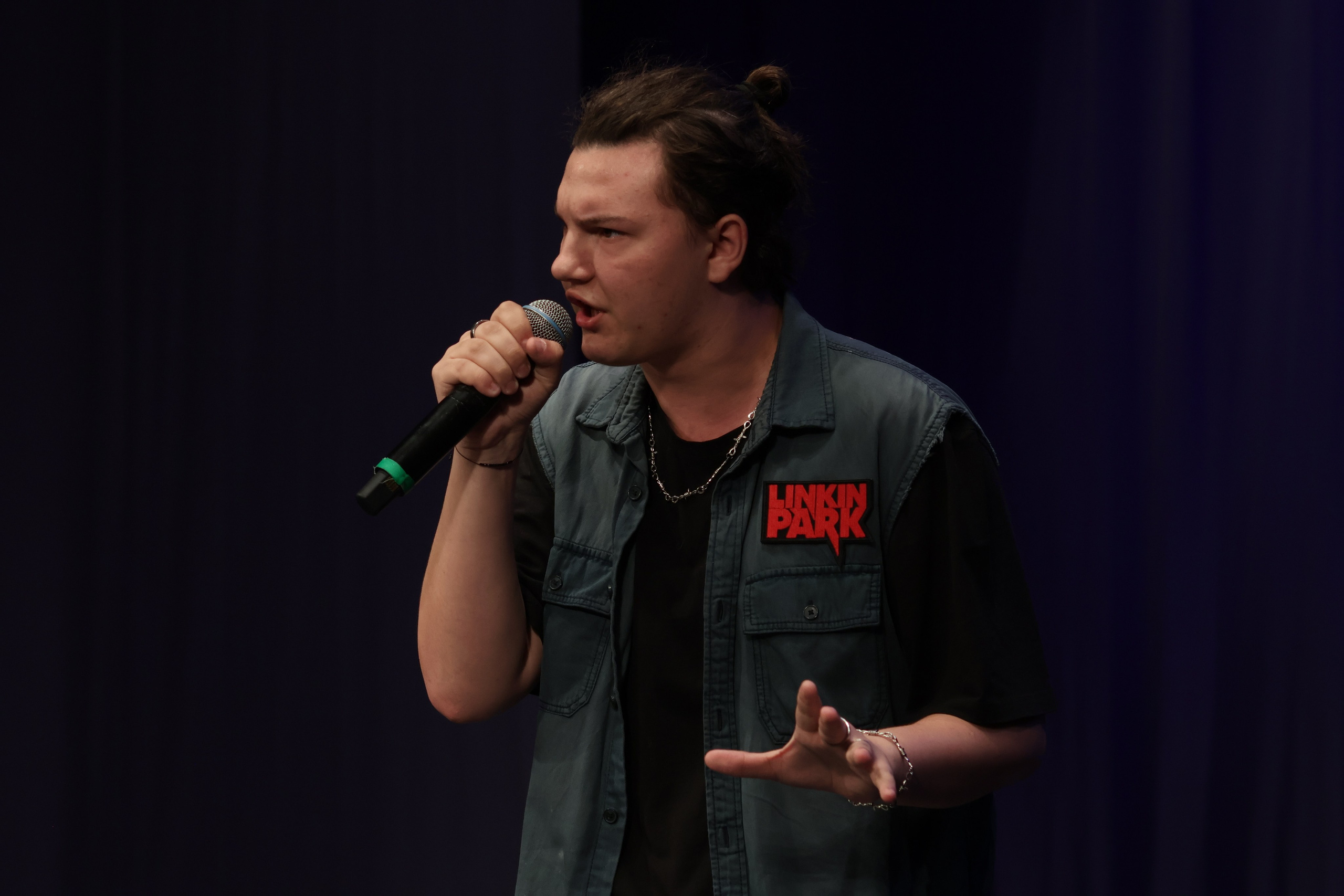 13 апреля, г. Томск. Золотое яблочко