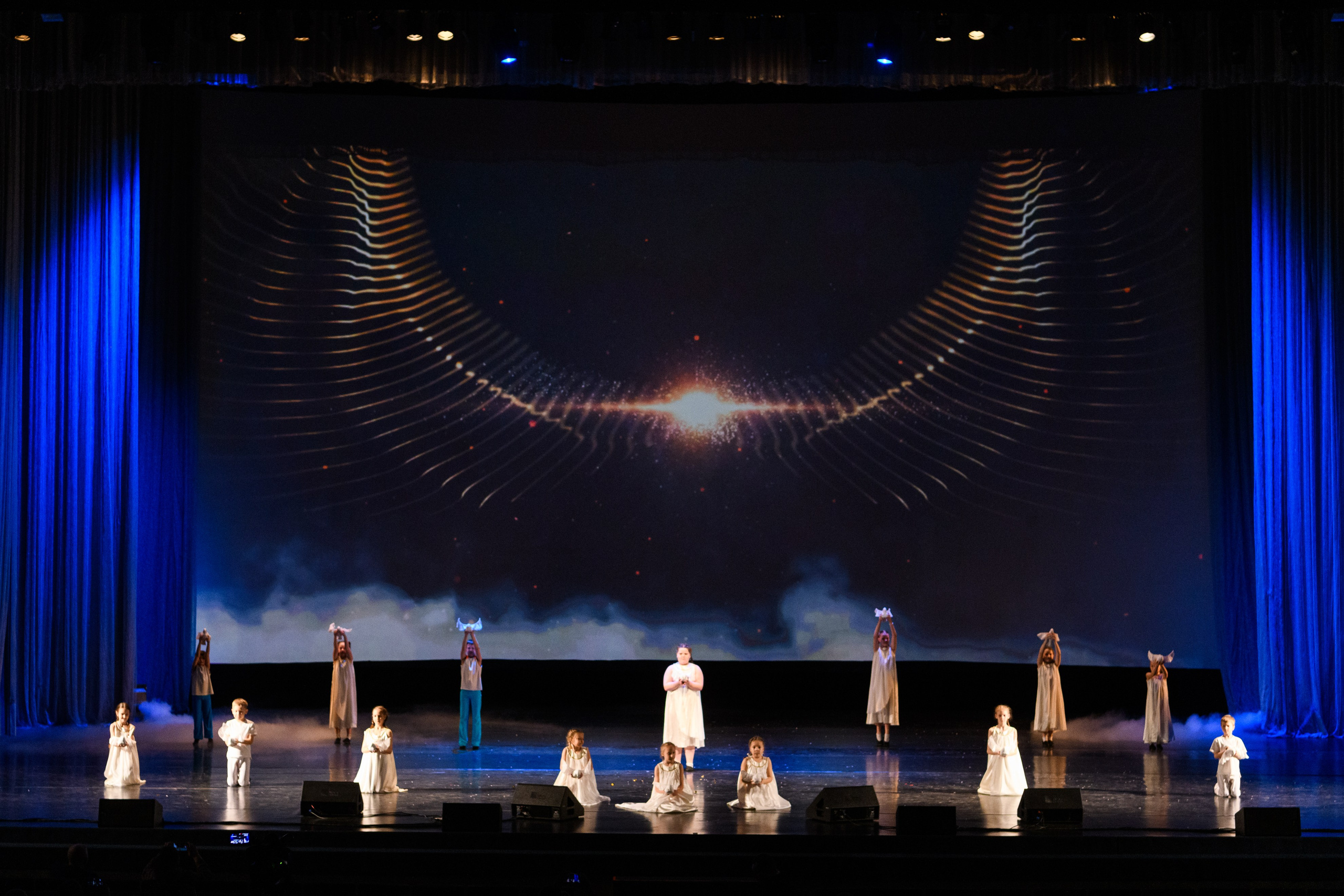 23 апреля, часть 2, БКЗ Октябрьский, г. Санкт-Петербург. Золотое яблочко