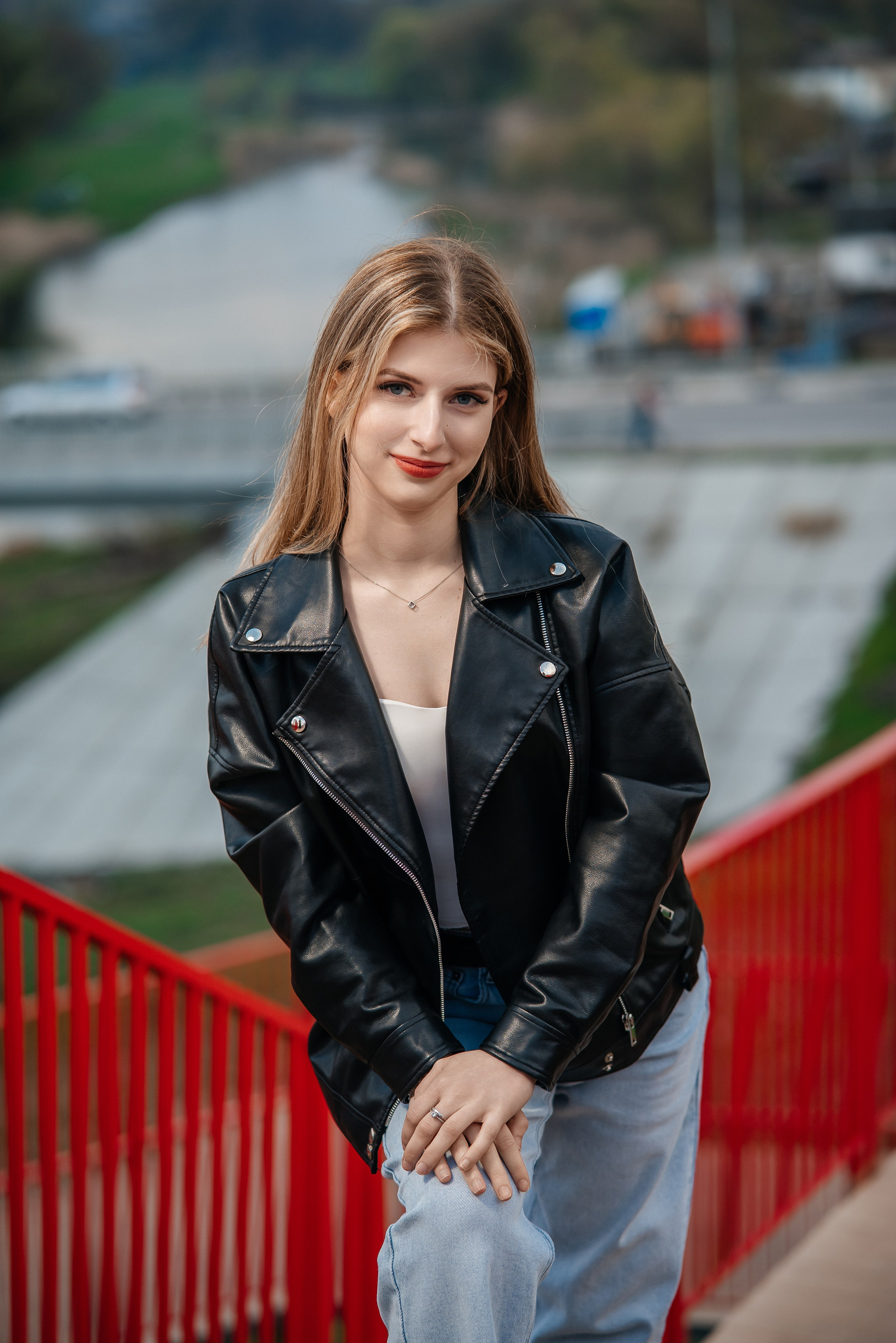 Студенческая весна. Школьный фотограф в Валуйках. Фотосессии для выпускников и изготовление выпускных альбомов в городе Валуйки и в Белгородской области