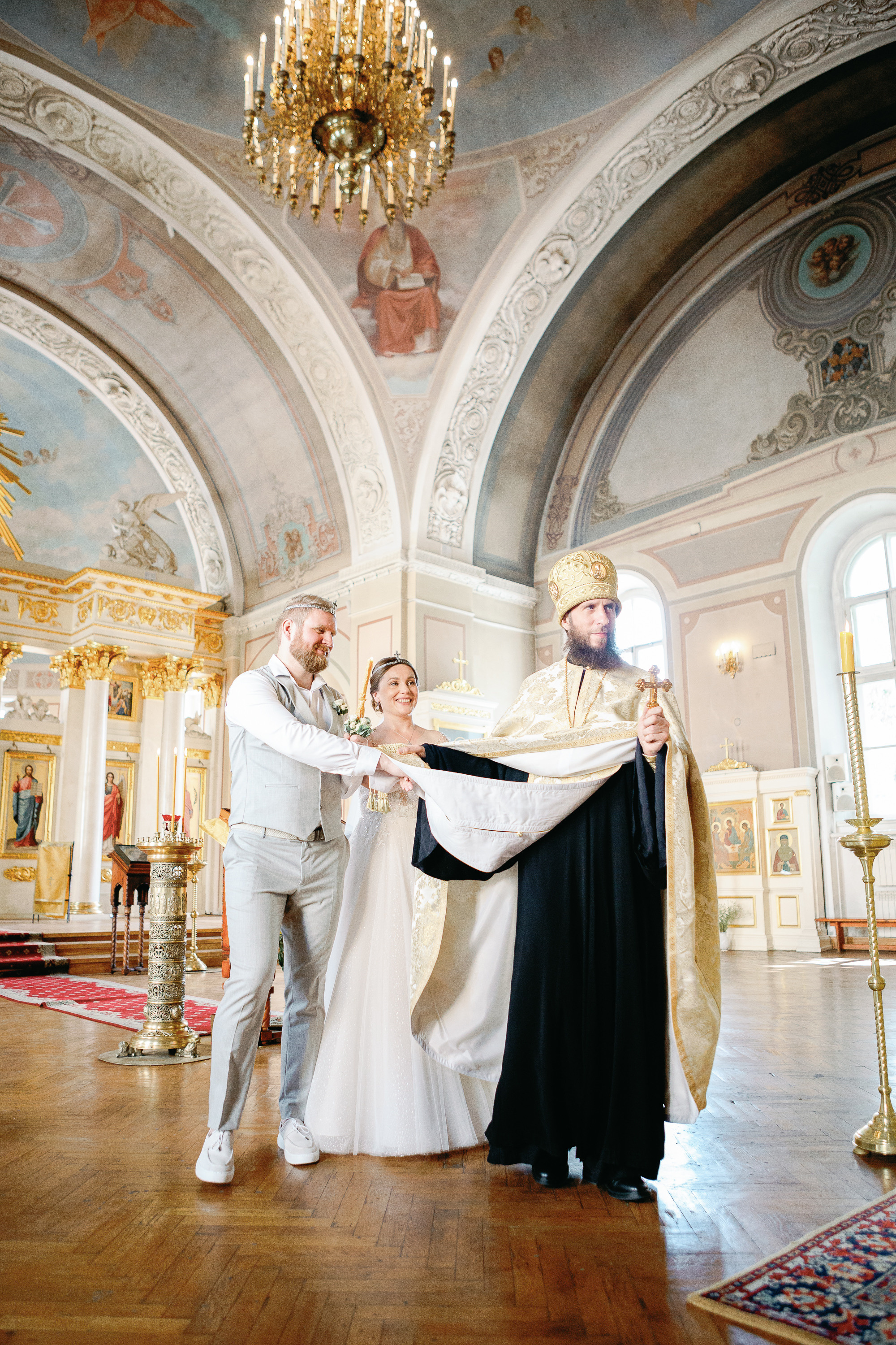 Венчание: Волшебство момента и искренность чувств в кадре