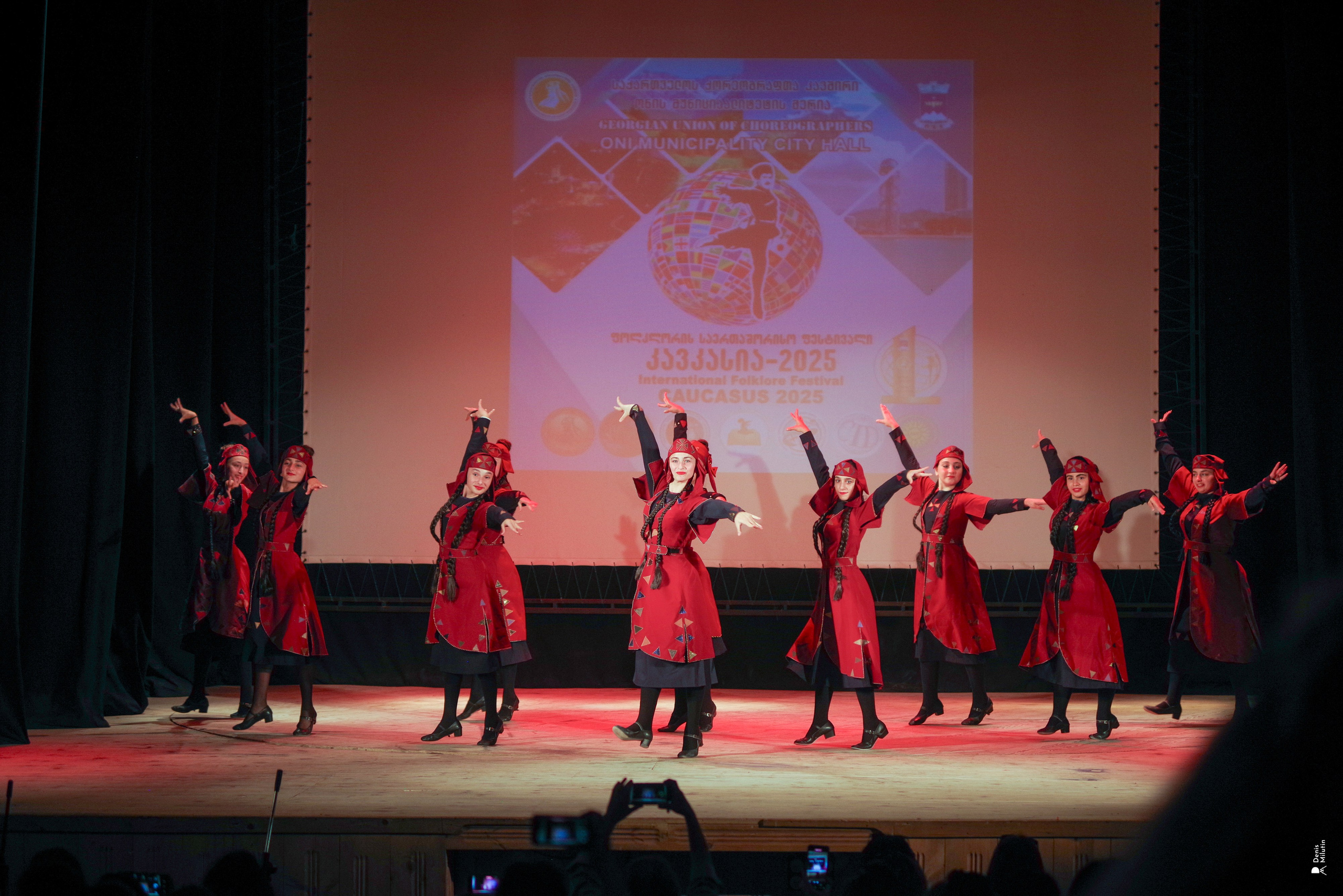 Танцы в прекрасном Они. Портретный фотограф Денис Милютин