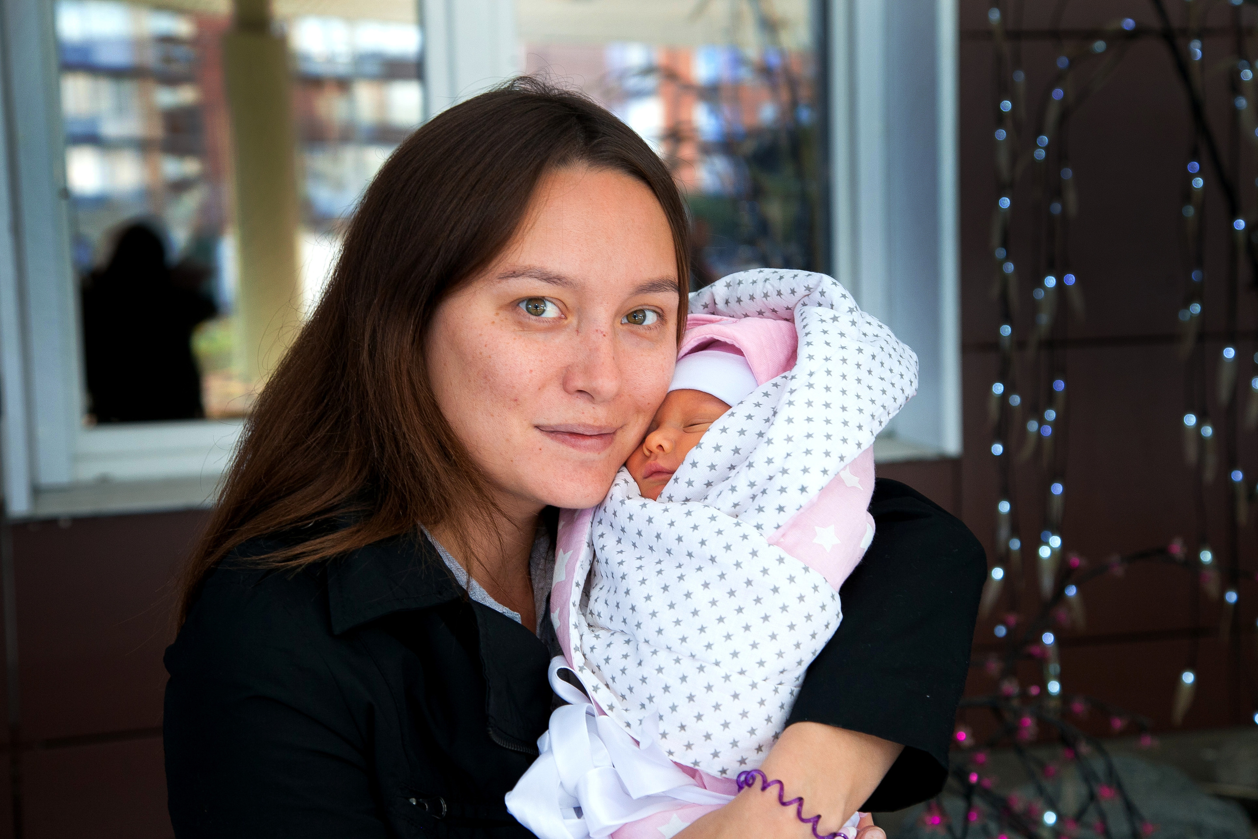 Выписка из роддома. Свадебный, семейный и детский фотограф в Иркутске Жанат Уразгалиев