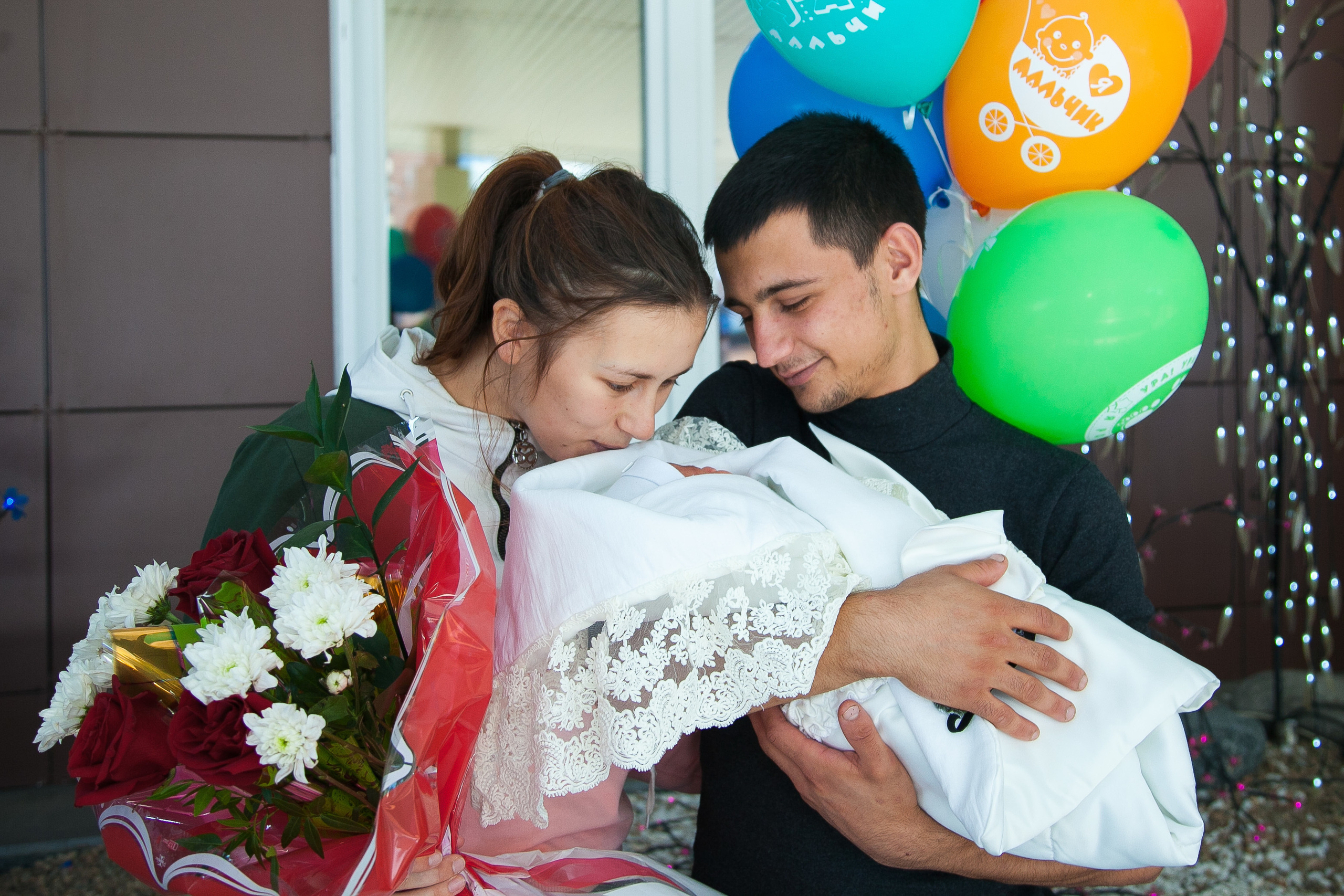 Выписка из роддома. Свадебный, семейный и детский фотограф в Иркутске Жанат Уразгалиев