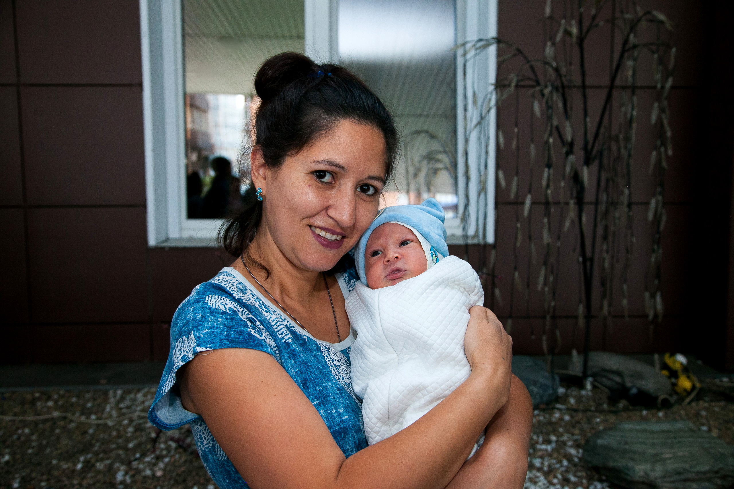 Выписка из роддома. Свадебный, семейный и детский фотограф в Иркутске Жанат Уразгалиев