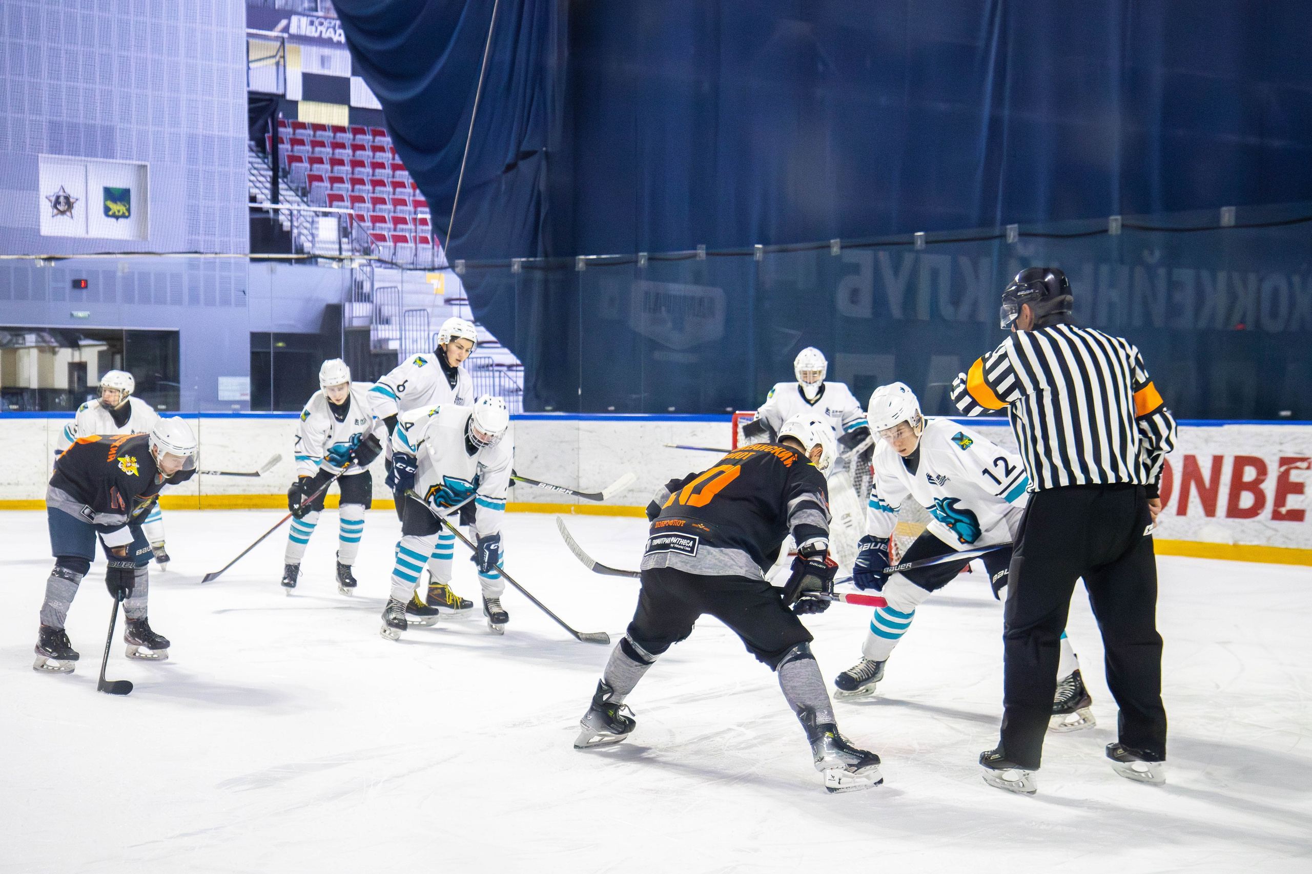 Матч сборной по хоккею ДВФУ. Репортажный фотограф во Владивостоке Анастасия Кострова