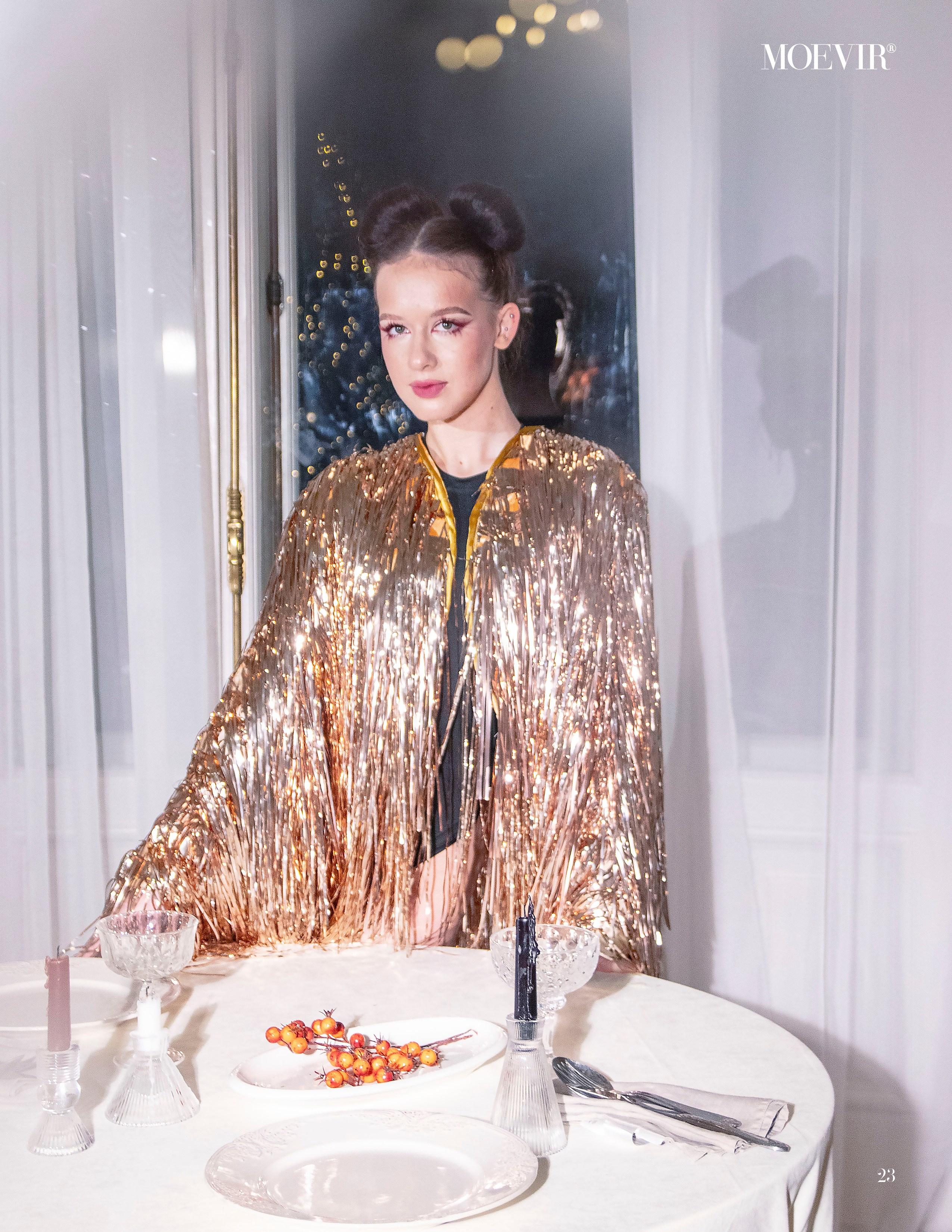 Новогодняя блестящая публикация в Moevir magazine. Портретный фотограф в Санкт-Петербурге Савельева Ольга