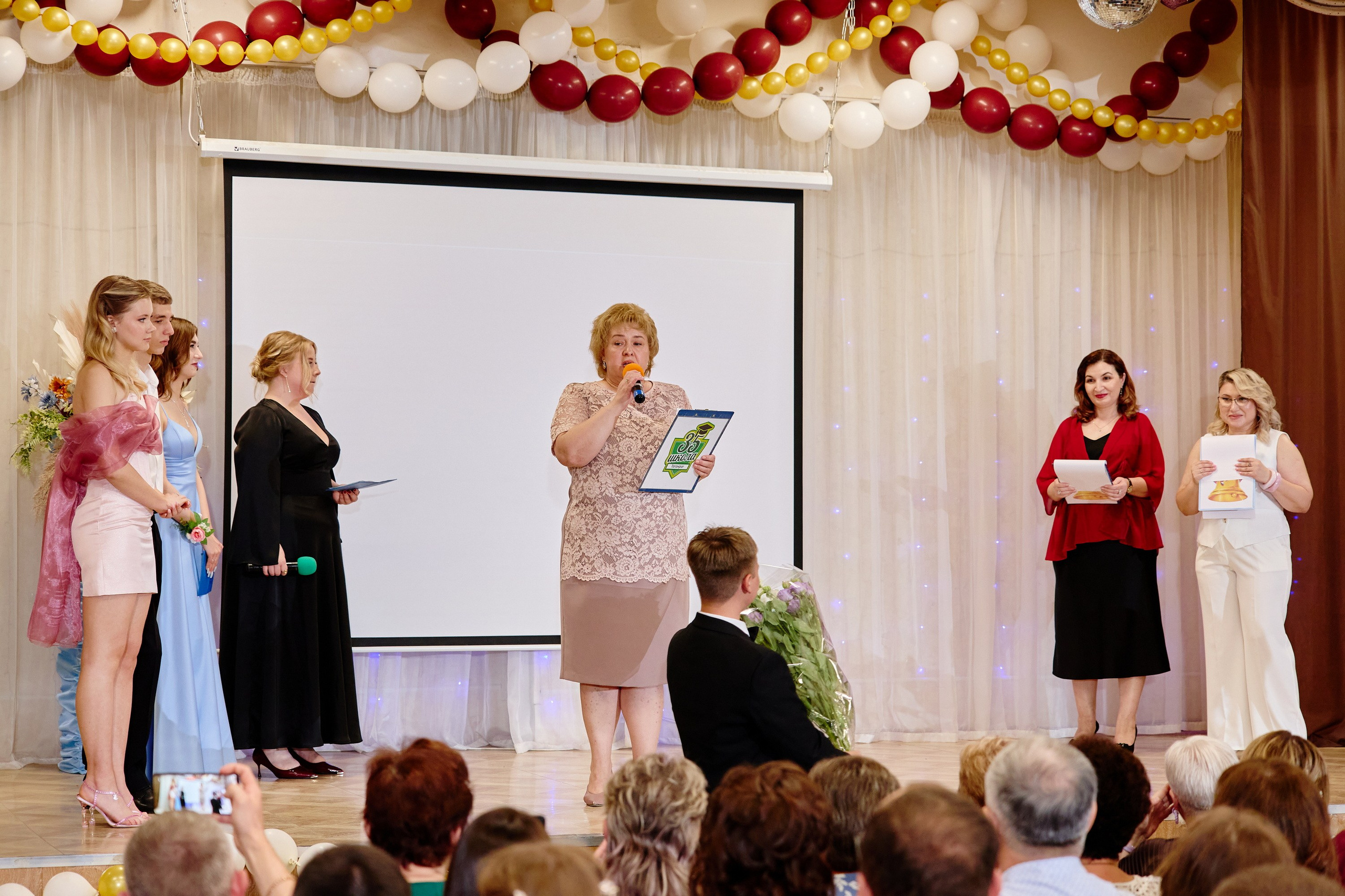 Выпускной 35 Сош. Фотограф Выпускные альбомы Таганрог Сергей Коробченко