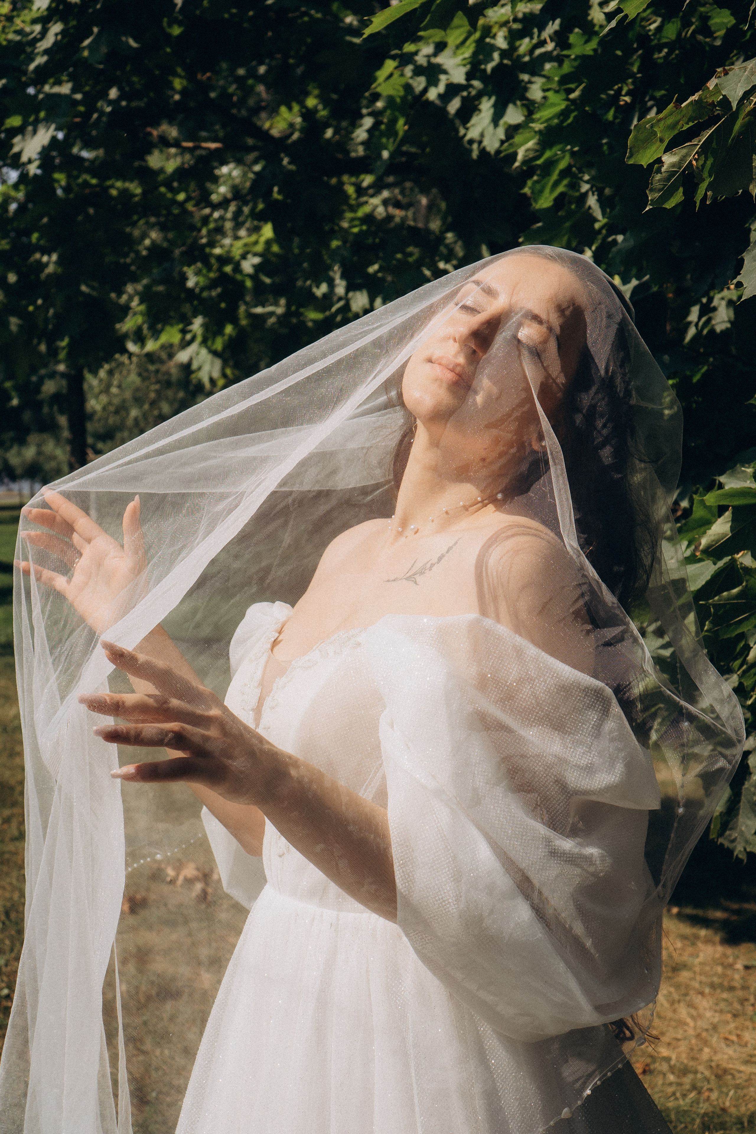 СВАДЕБНАЯ СЬЕМК В ПАРКЕ 300-ЛЕТИЯ. Профессиональный фотограф, Санкт-Петербург — Виктория Богомолова